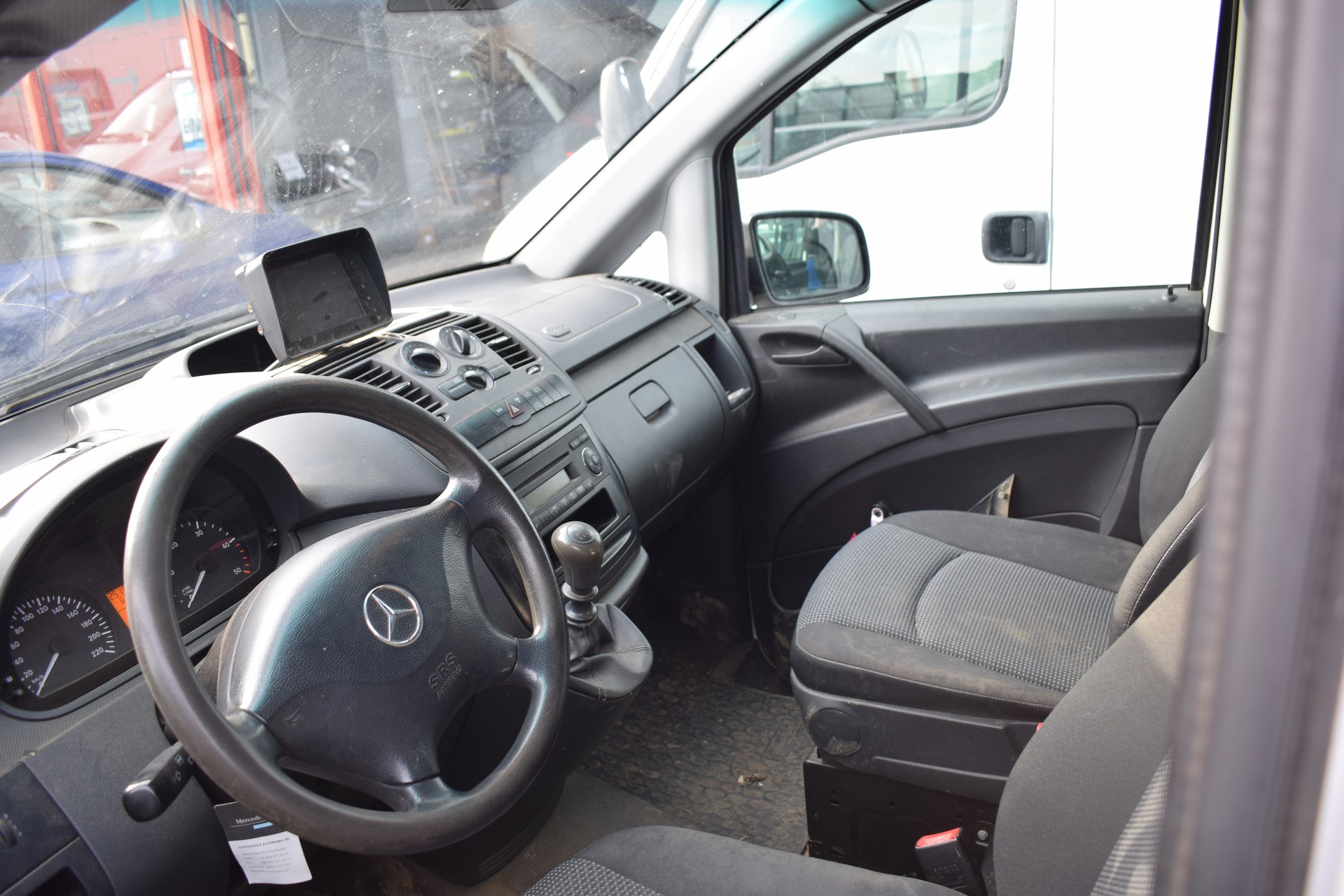 MERCEDES-BENZ Vito 113 CDI Blue Efficiency-image-9