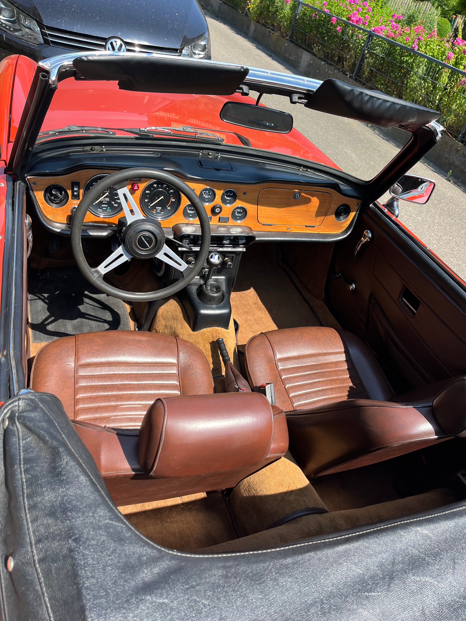 TRIUMPH TR6-image-14