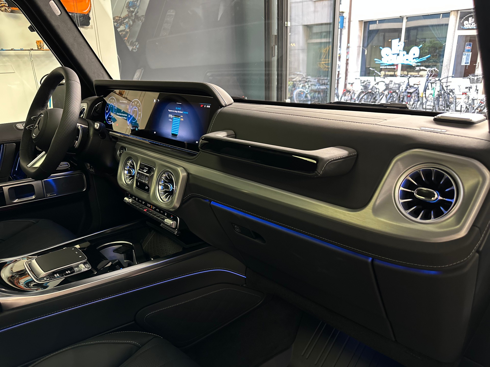 MERCEDES-BENZ G 580 EQ Technology-image-14