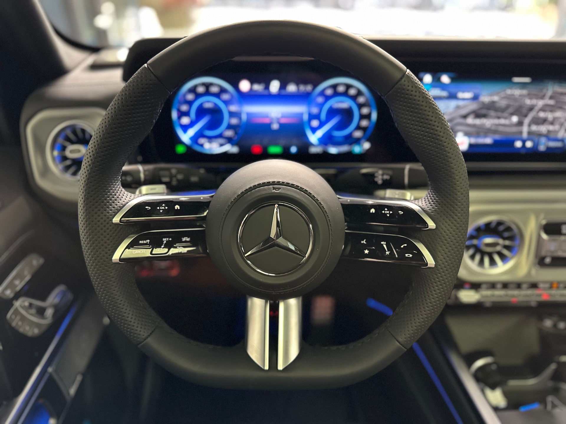 MERCEDES-BENZ G 580 EQ Technology-image-16