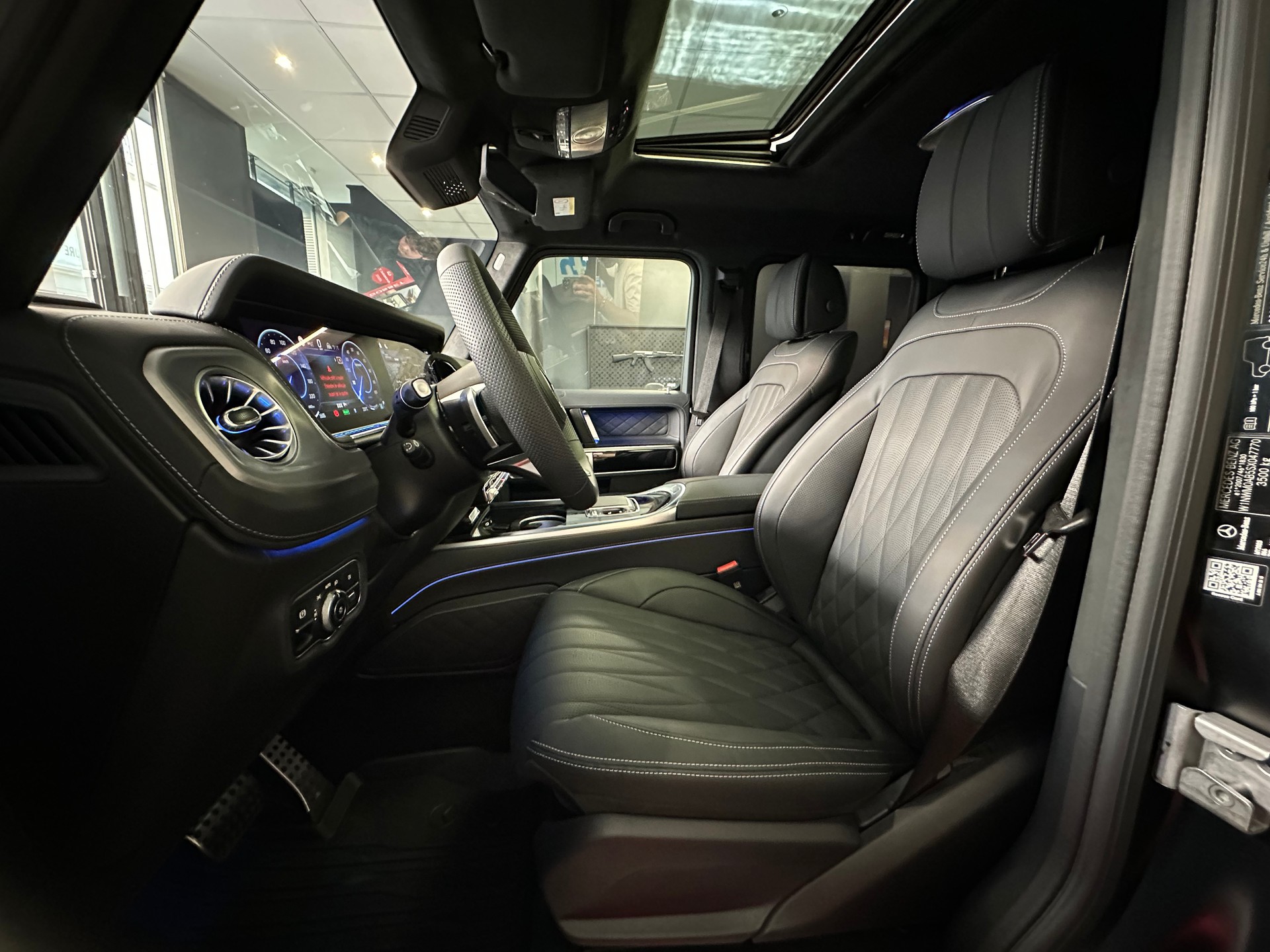MERCEDES-BENZ G 580 EQ Technology-image-11