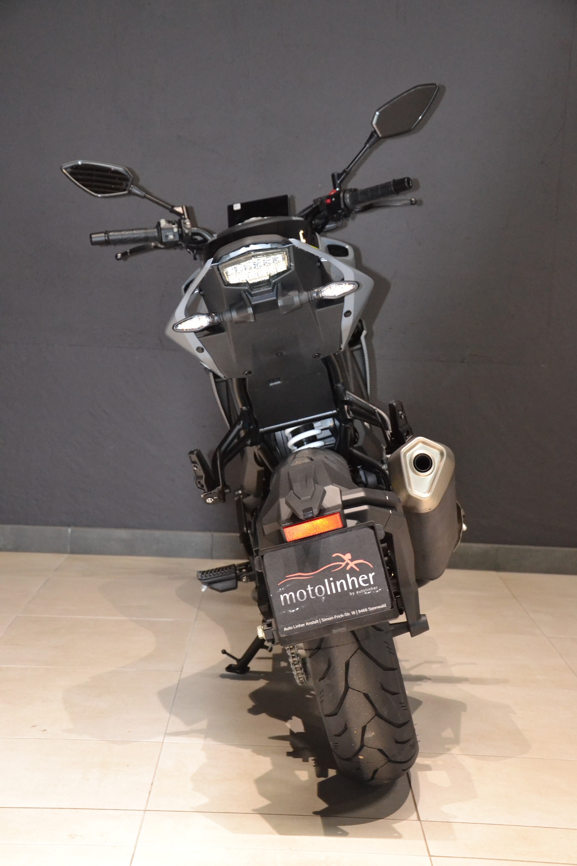 CF MOTO 300 NK-image-3