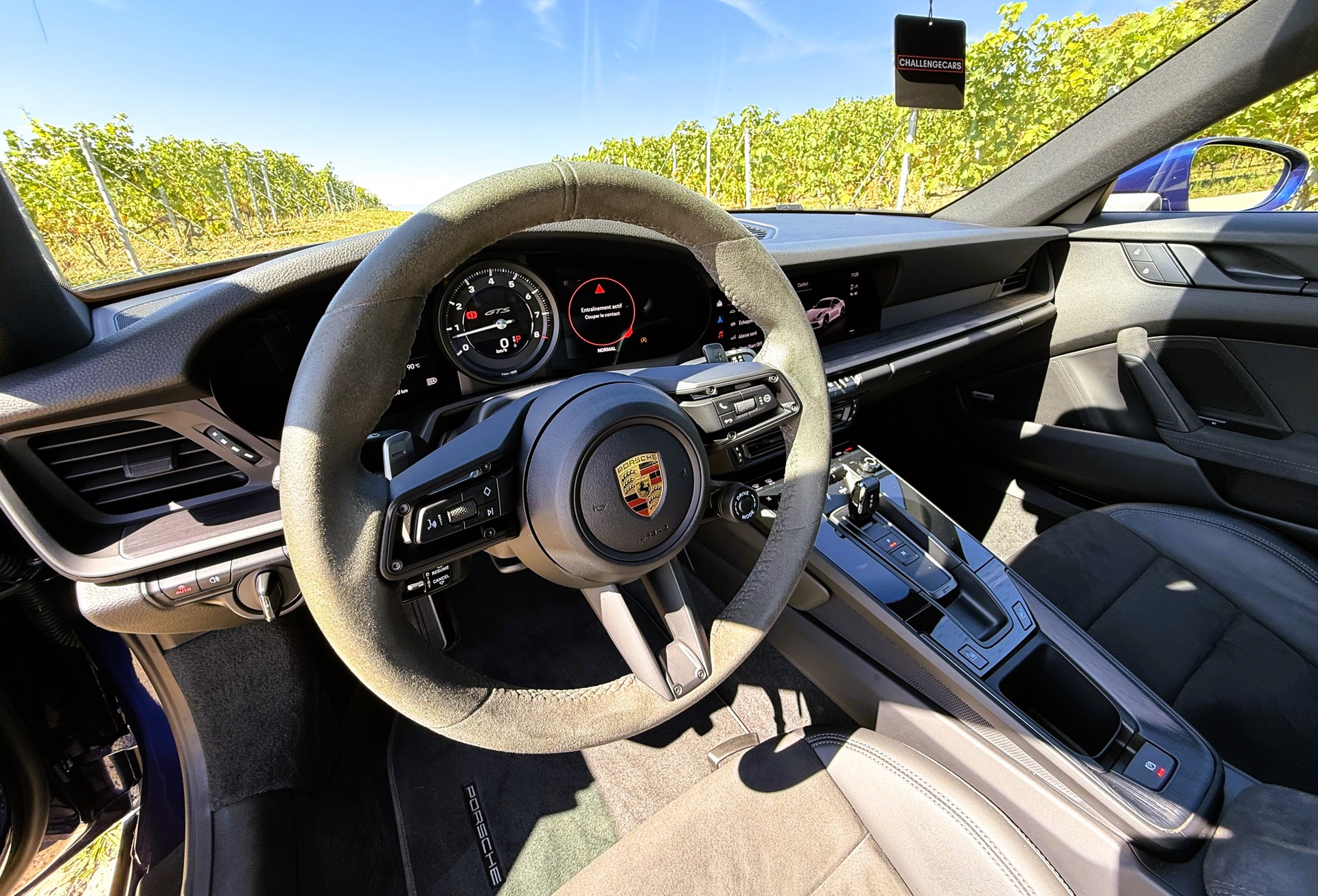 PORSCHE 911 Carrera 4 GTS PDK-image-17