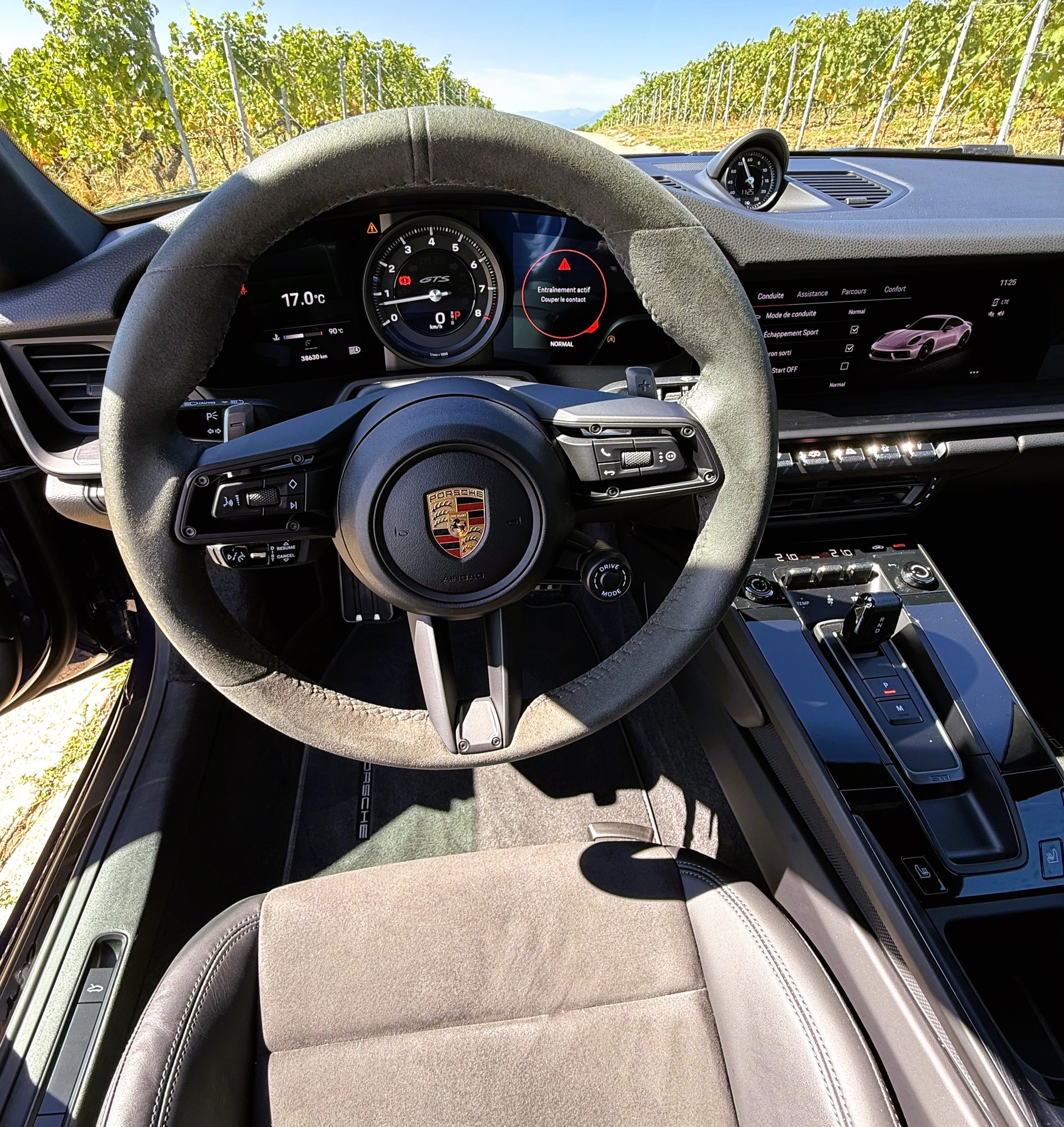 PORSCHE 911 Carrera 4 GTS PDK-image-19