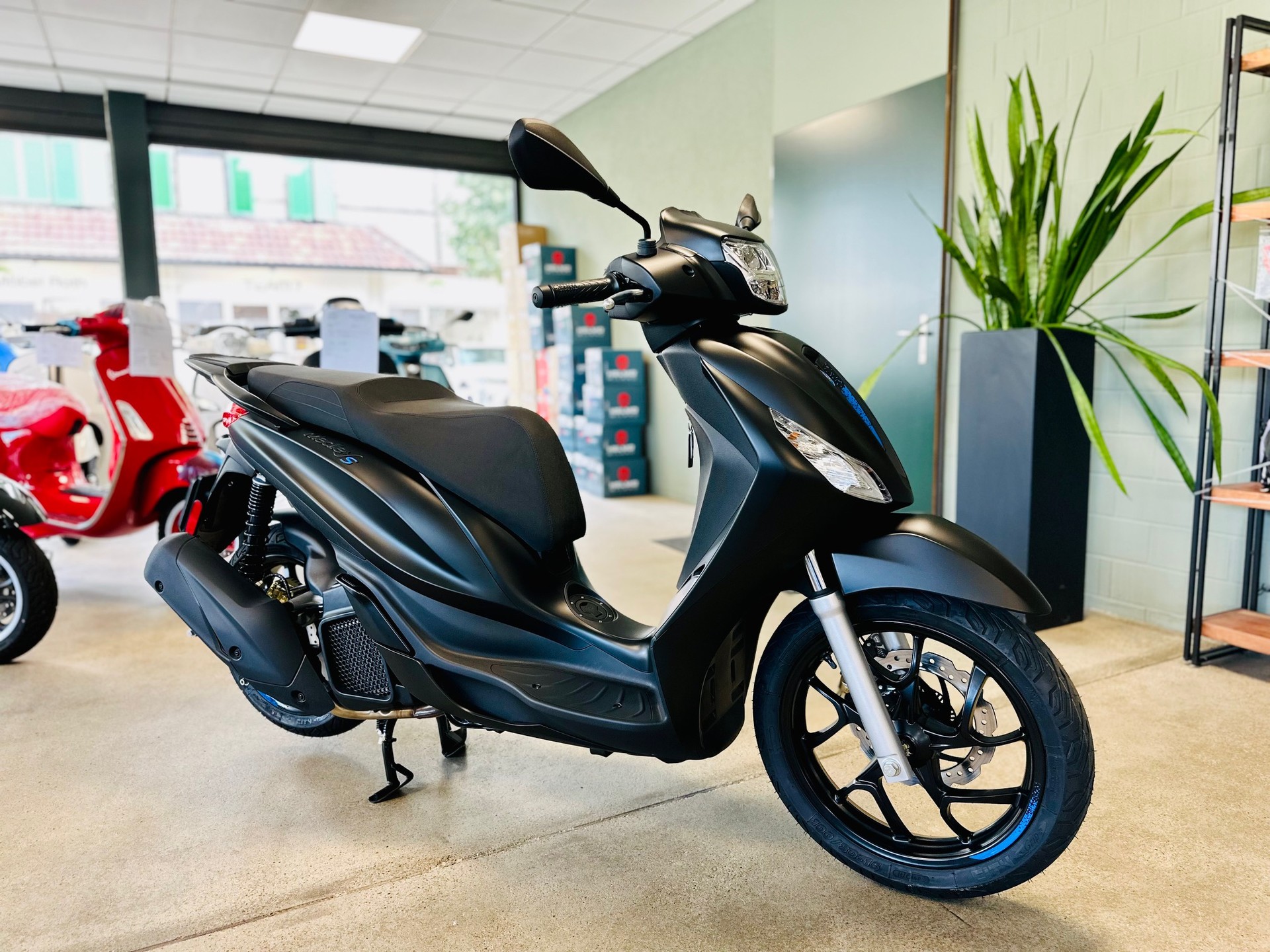 PIAGGIO Medley 125 Sport E5+-image-1