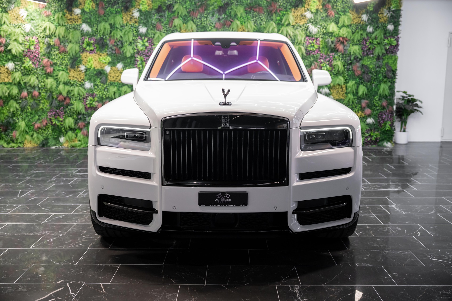 ROLLS-ROYCE Cullinan 6.7 V12 Black Badge-image-3
