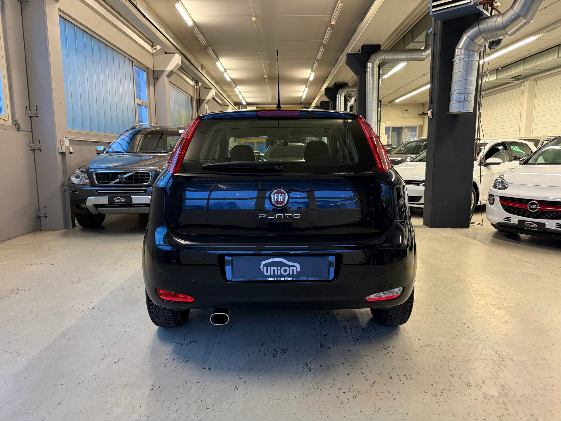 FIAT Punto 1.3 MultiJet Lounge-image-7