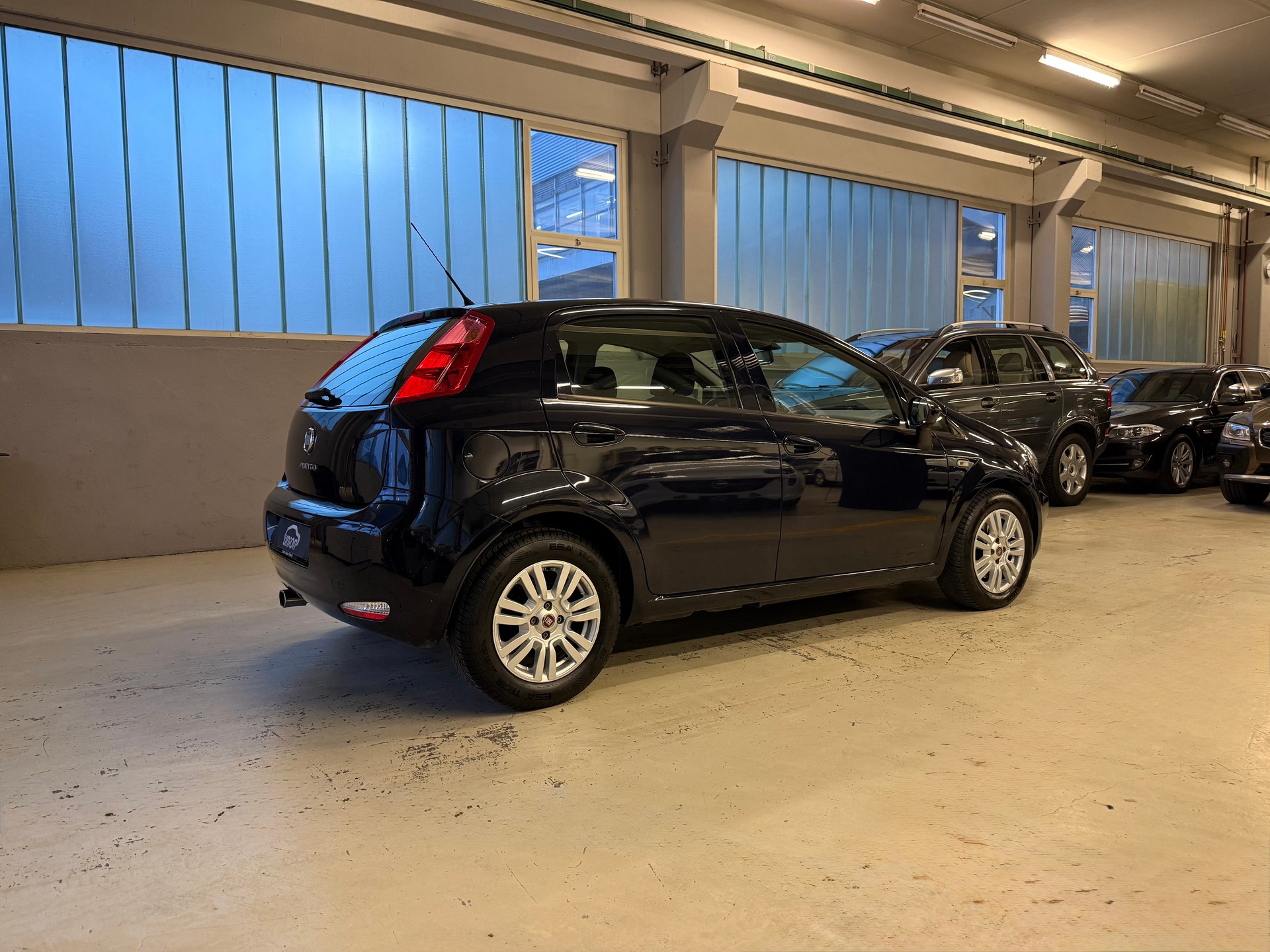 FIAT Punto 1.3 MultiJet Lounge-image-5