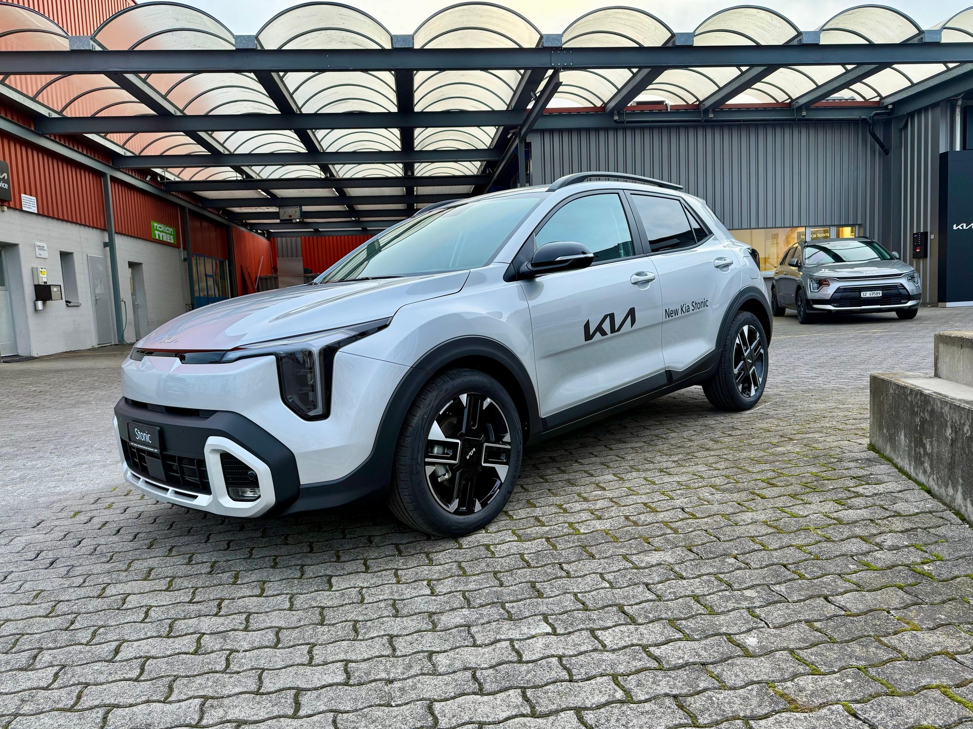 KIA Stonic 1.0 T-GDi MHEV GT-Line-image-1
