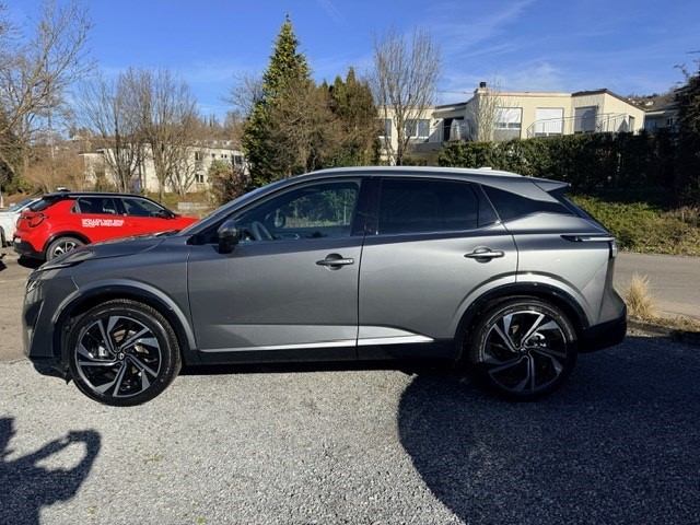 NISSAN Qashqai 1.3 DIG-T Tekna+ 4x4-image-5