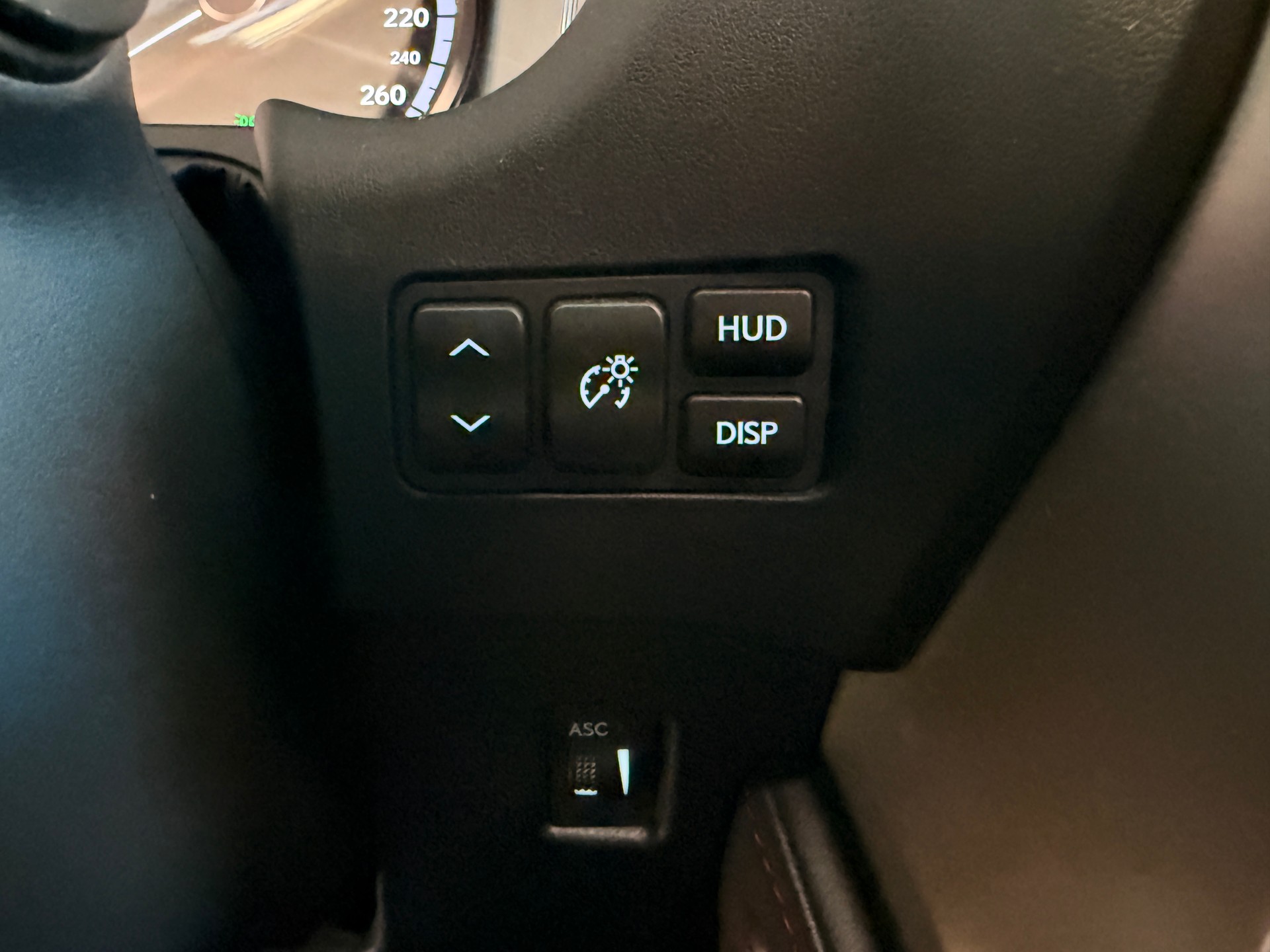 LEXUS NX 300h F-Sport NEUWERTIGER ZUSTAND-image-9