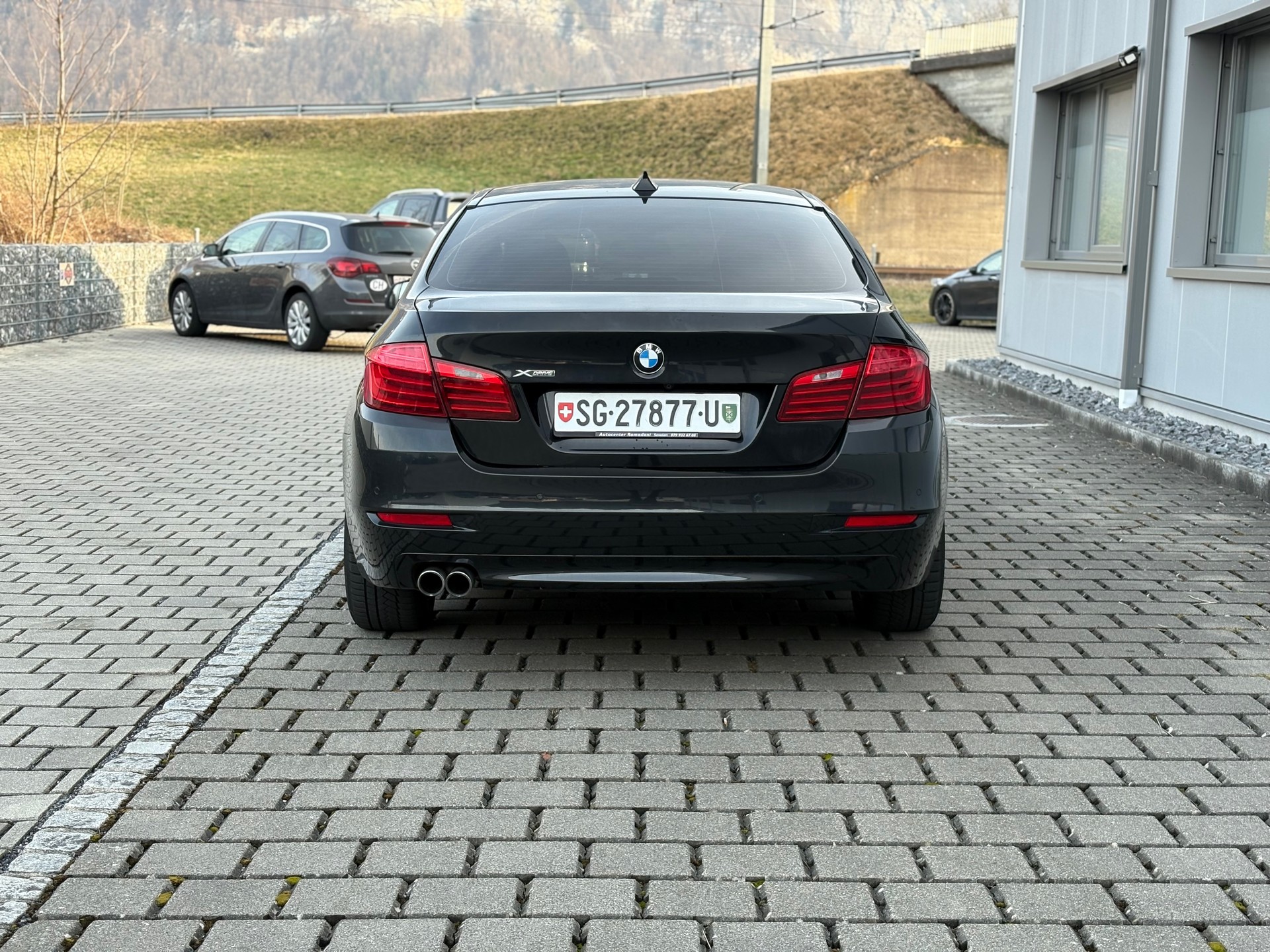 BMW 520d xDrive Luxury Line Steptronic-image-6