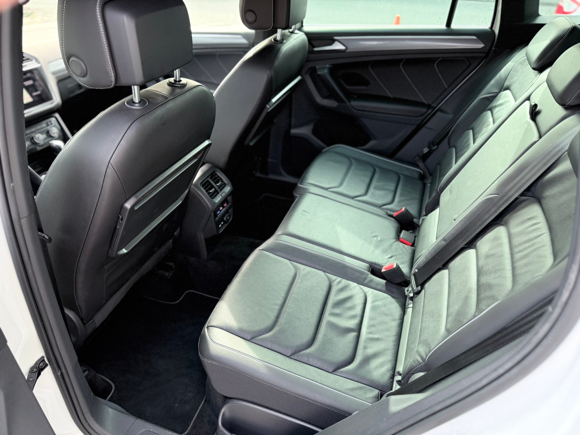 VW Tiguan 2.0TSI Highline 4Motion DSG-image-9