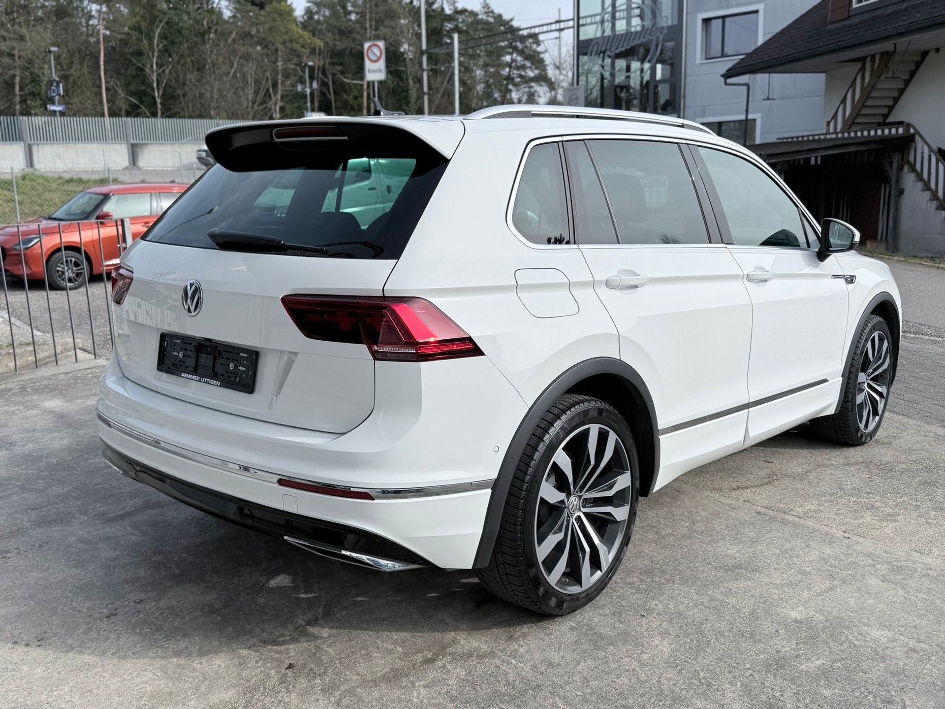 VW Tiguan 2.0TSI Highline 4Motion DSG-image-4