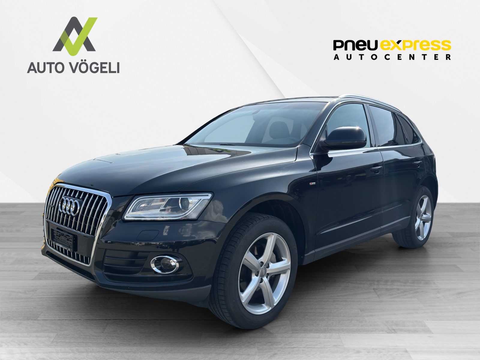 AUDI Q5 2.0 TFSI quattro-showroom-element-1