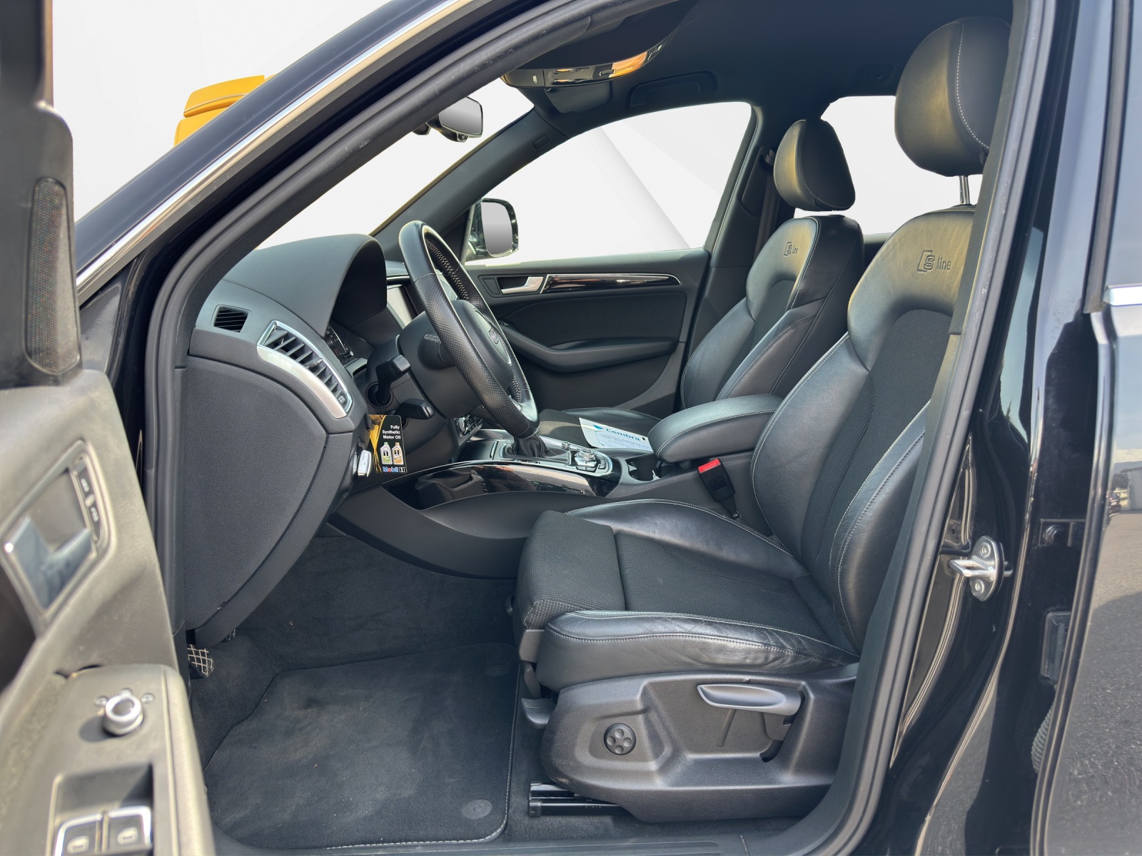 AUDI Q5 2.0 TFSI quattro-image-8