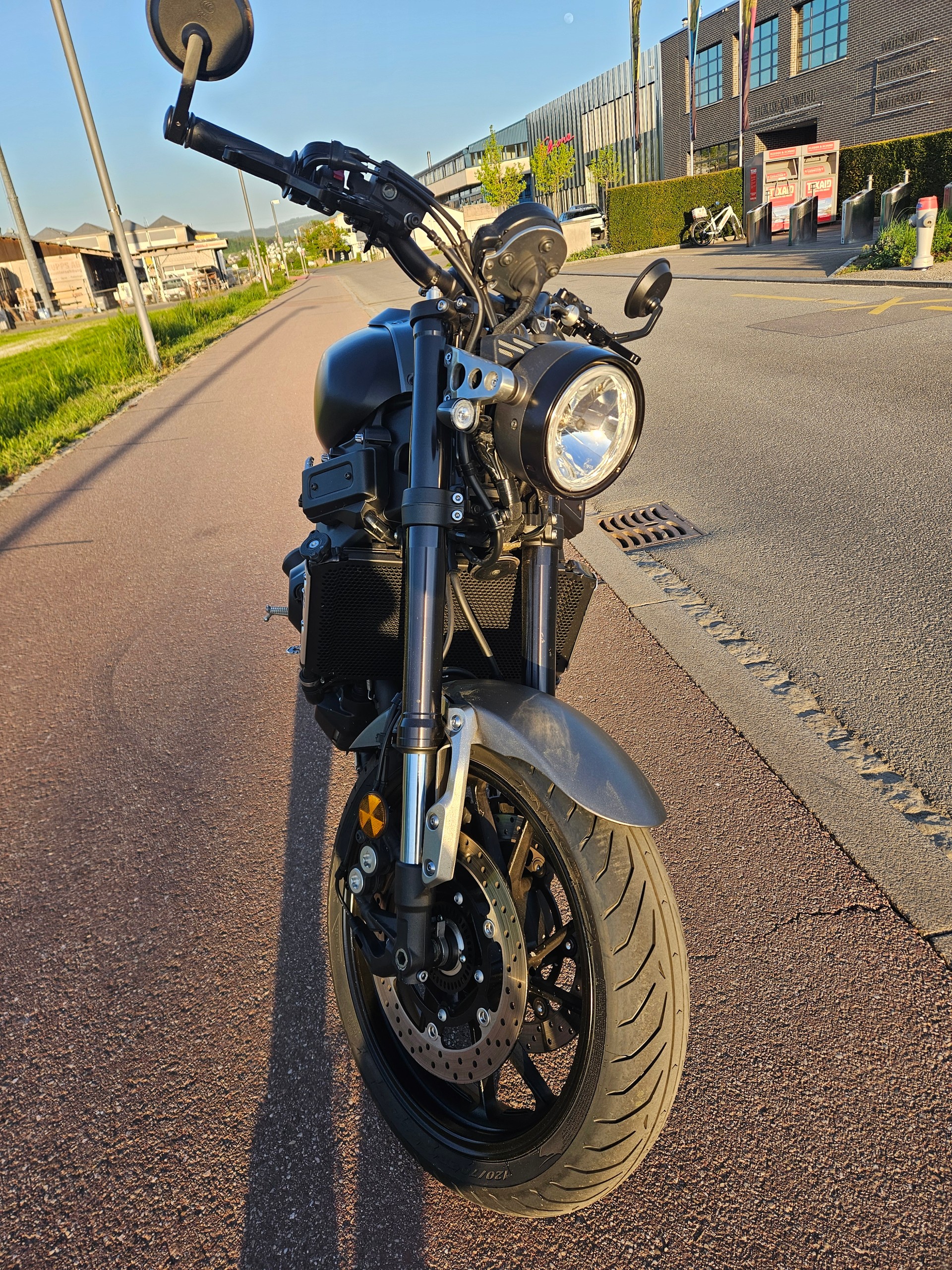 YAMAHA XSR 900-image-5