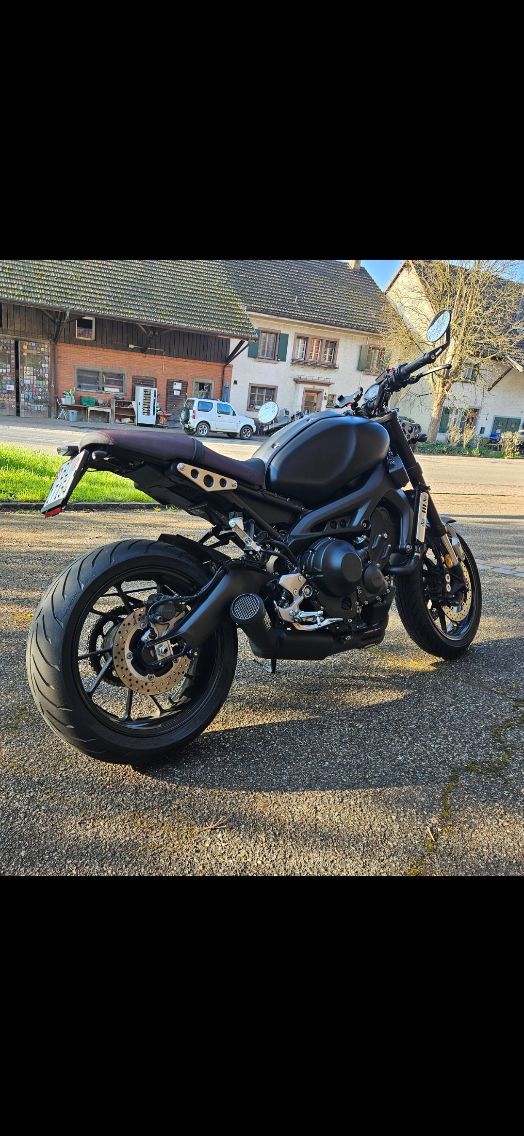 YAMAHA XSR 900-image-2