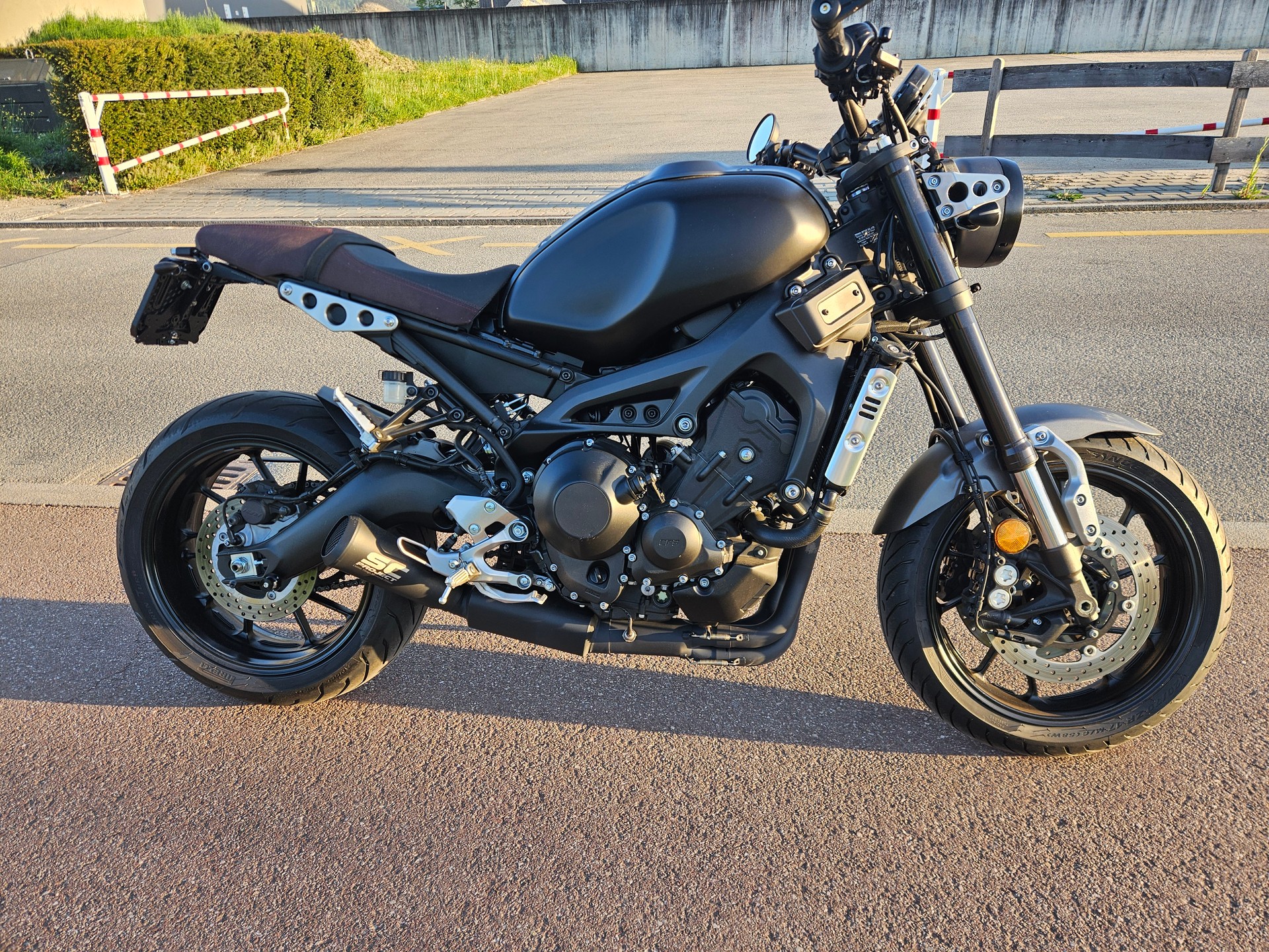 YAMAHA XSR 900-image-3