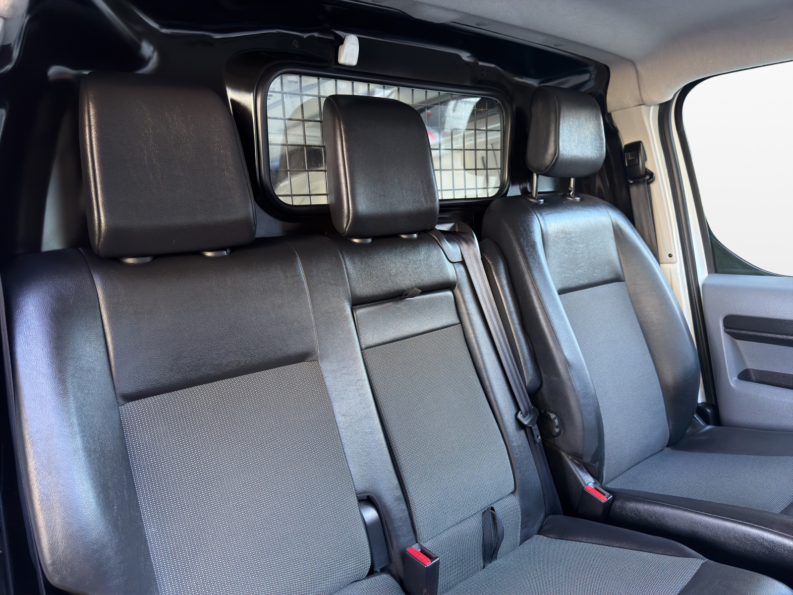 OPEL Vivaro Cargo 1.5 CDTI Essentia s/s M-image-15
