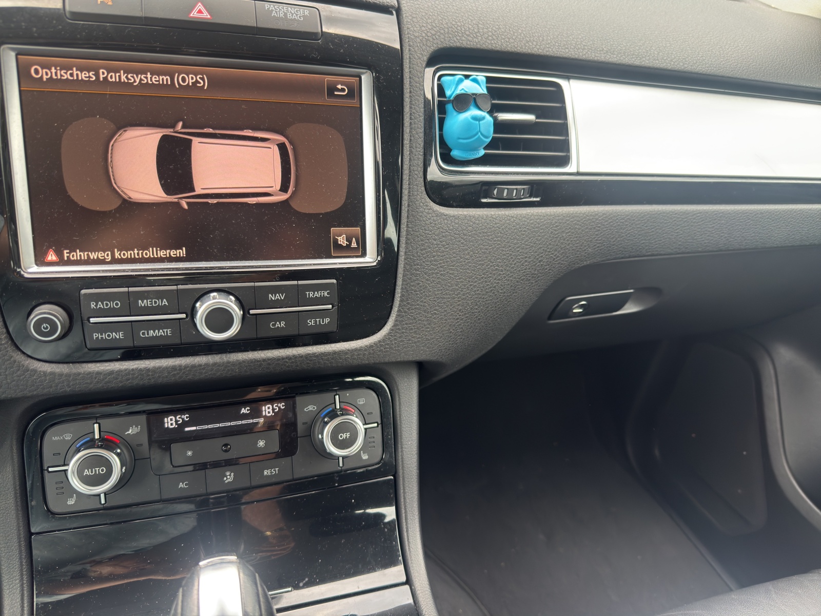 VW Touareg 3.0 TDI BlueMotion Technology Tiptronic-image-7