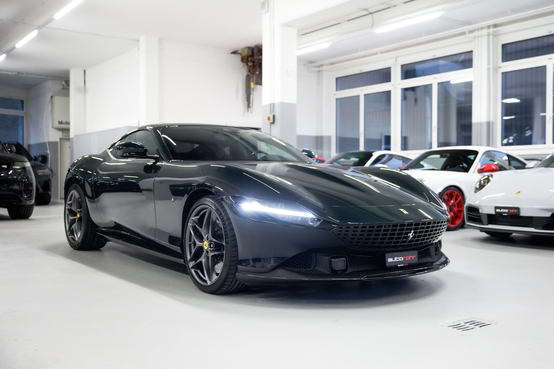 FERRARI Roma 3.9 V8 T-showroom-element-3