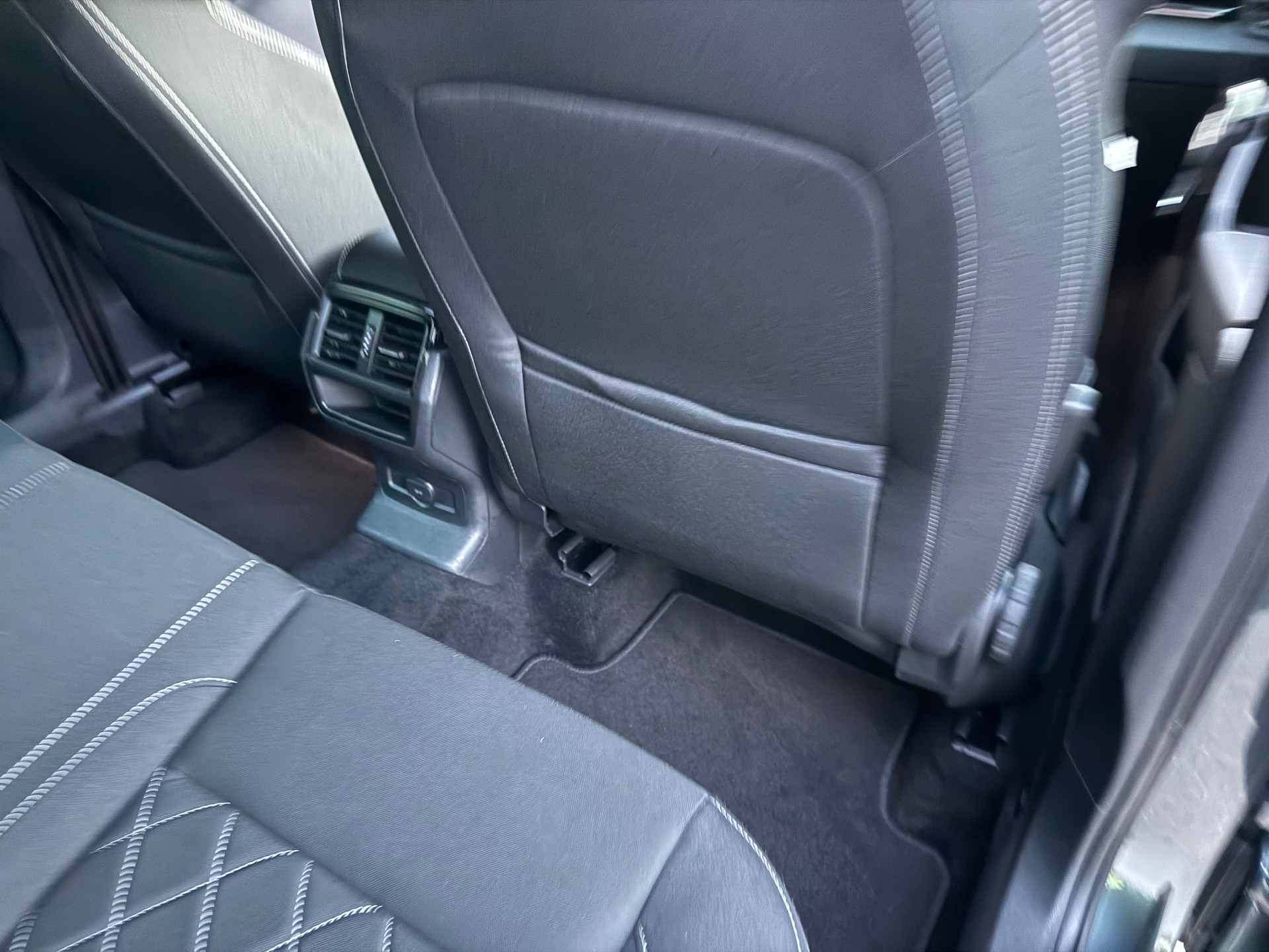 SKODA Karoq 2.0 TSI SportLine 4x4 DSG-image-22