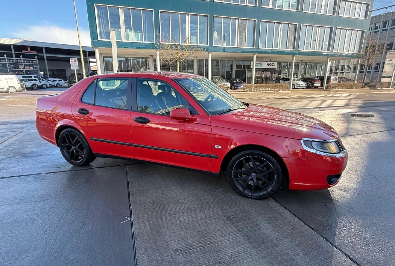 SAAB 9-5 2.0t Vector-showroom-element-3
