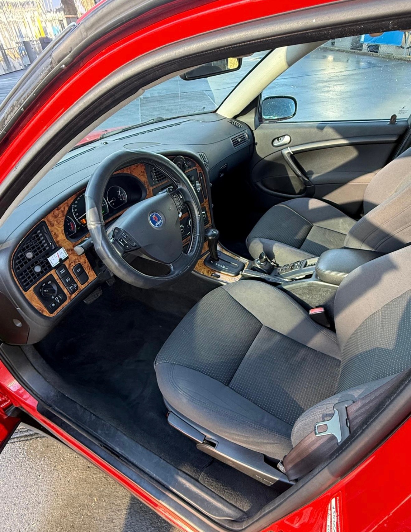 SAAB 9-5 2.0t Vector-image-9