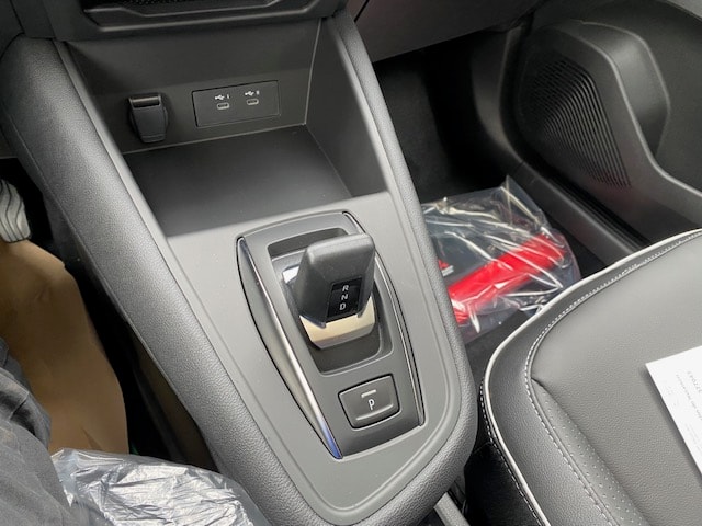 MITSUBISHI GRANDIS 1.3 AT Instyle-image-7