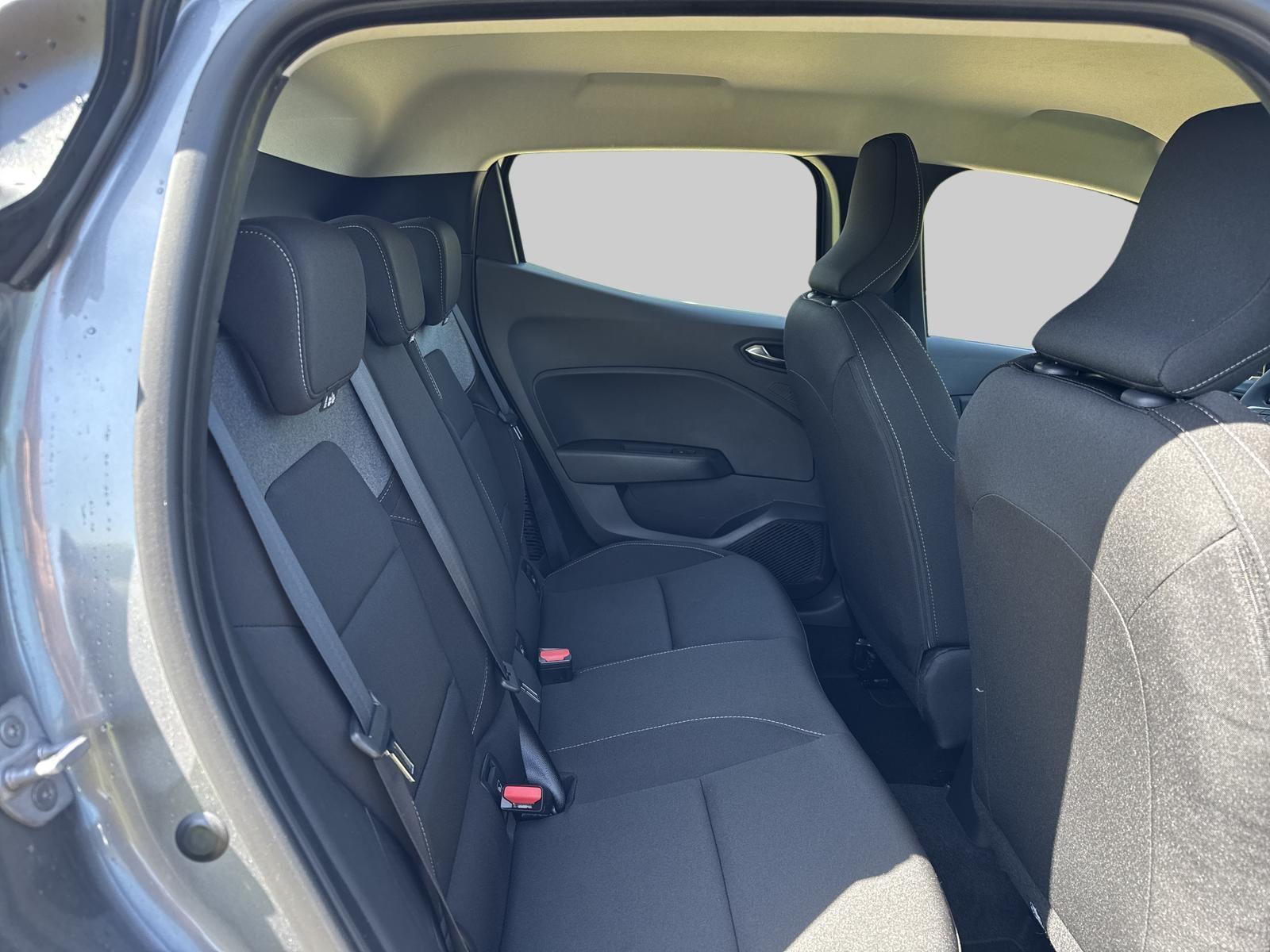 MITSUBISHI COLT 1.6 HEV Invite-image-13