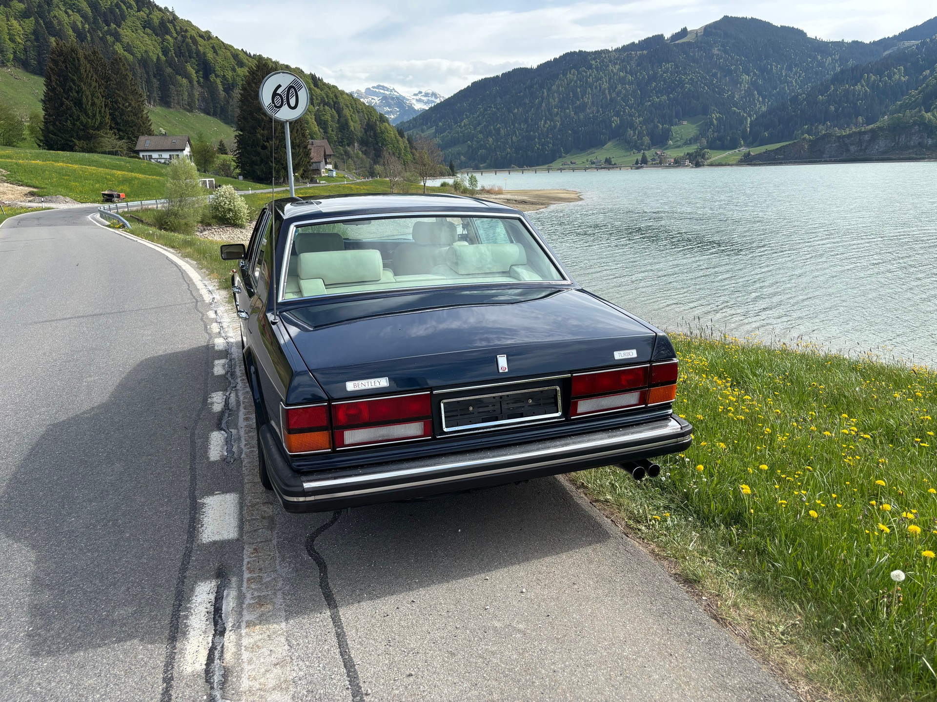 BENTLEY Turbo-image-6