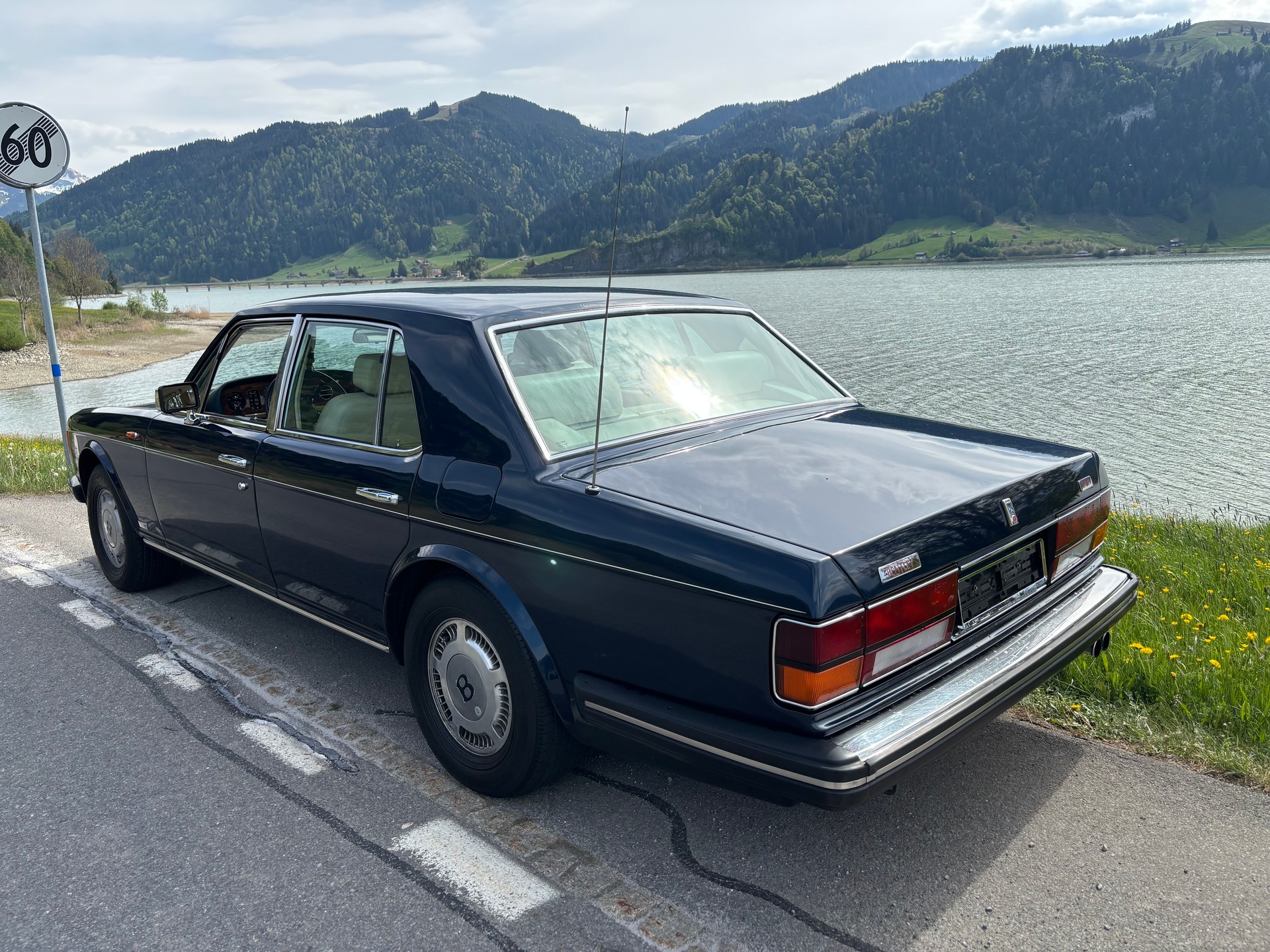 BENTLEY Turbo-image-4