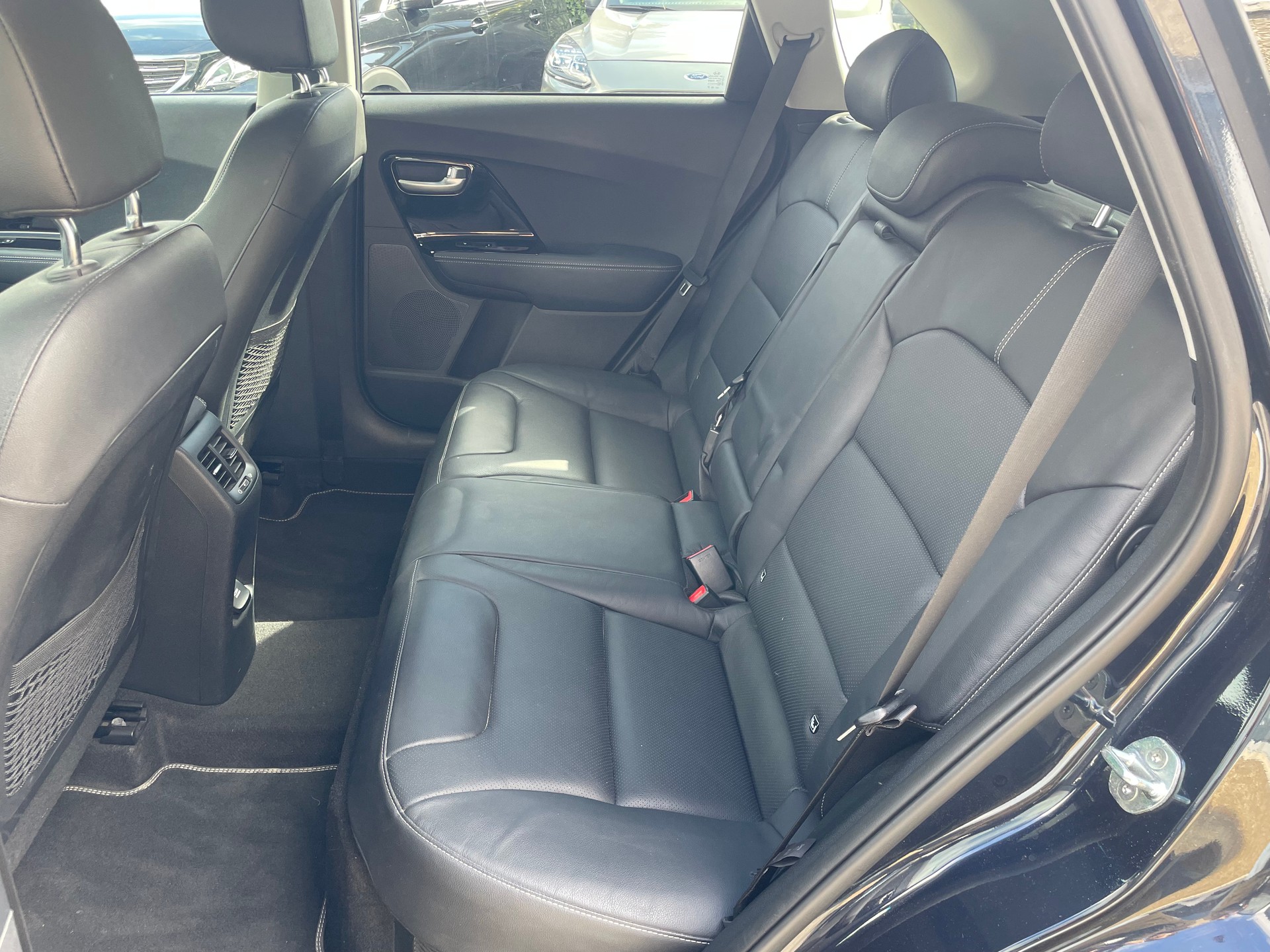 KIA Niro 1.6GDi Plug-in Hybrid DCT-image-10