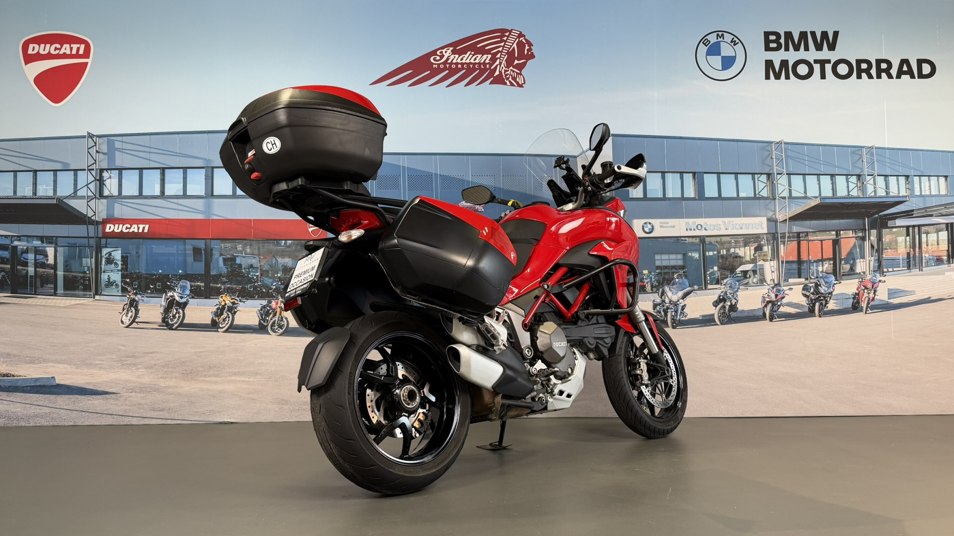 DUCATI Multistrada 1200 avec topcase et valises-image-4