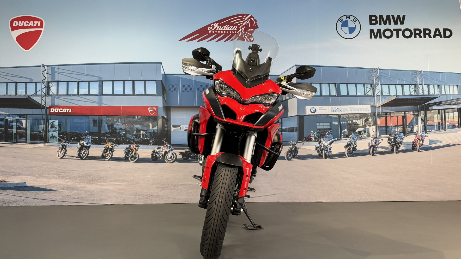 DUCATI Multistrada 1200 avec topcase et valises-image-1