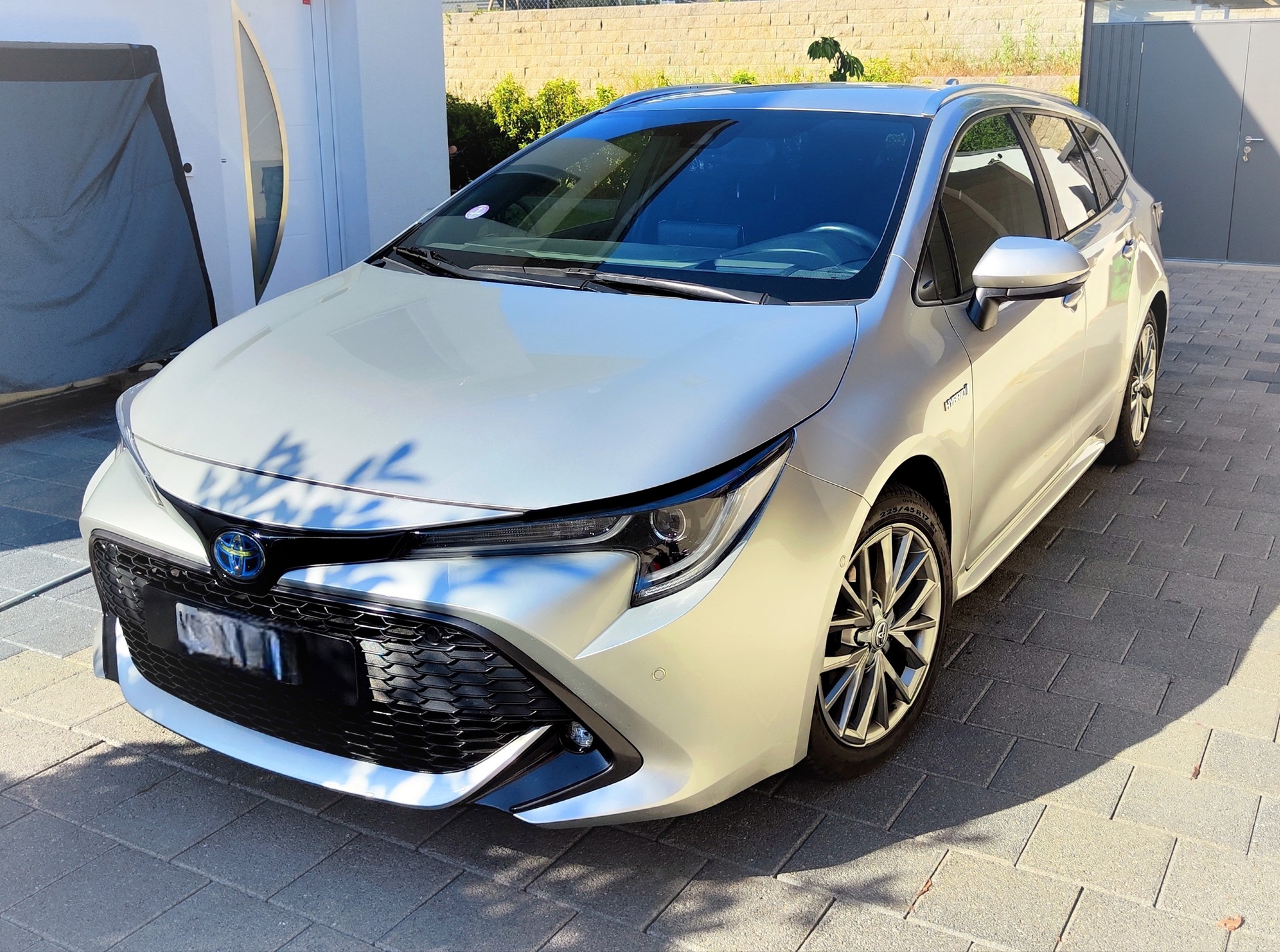 TOYOTA 1.8 HSD Trend