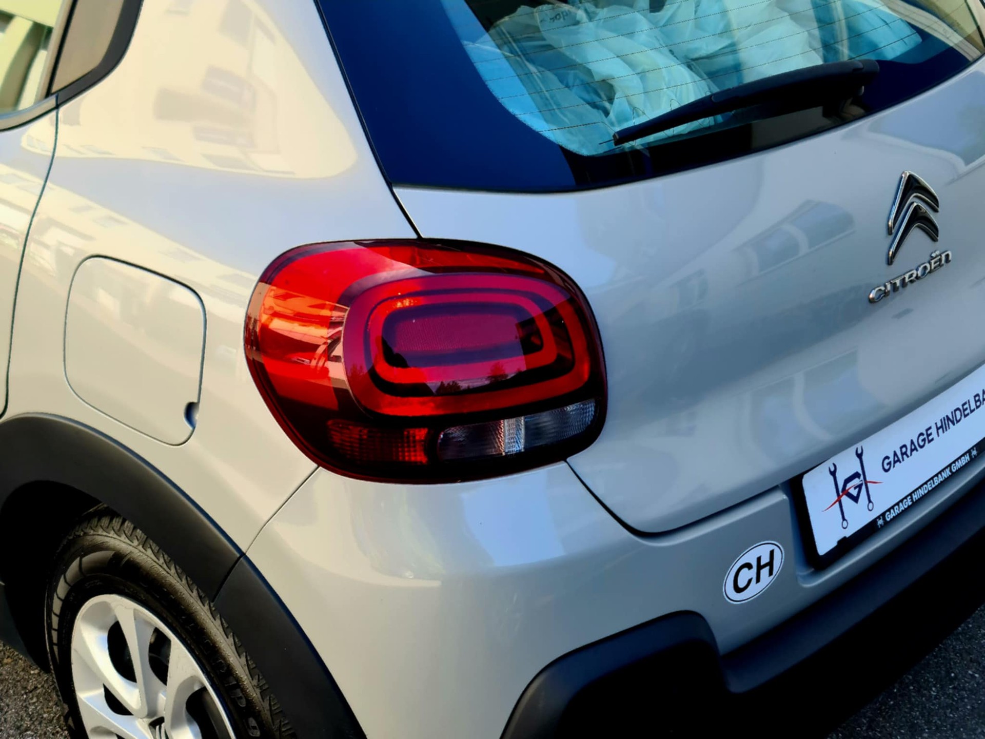 CITROEN C3 1.2i PureTech Feel Edition-image-4