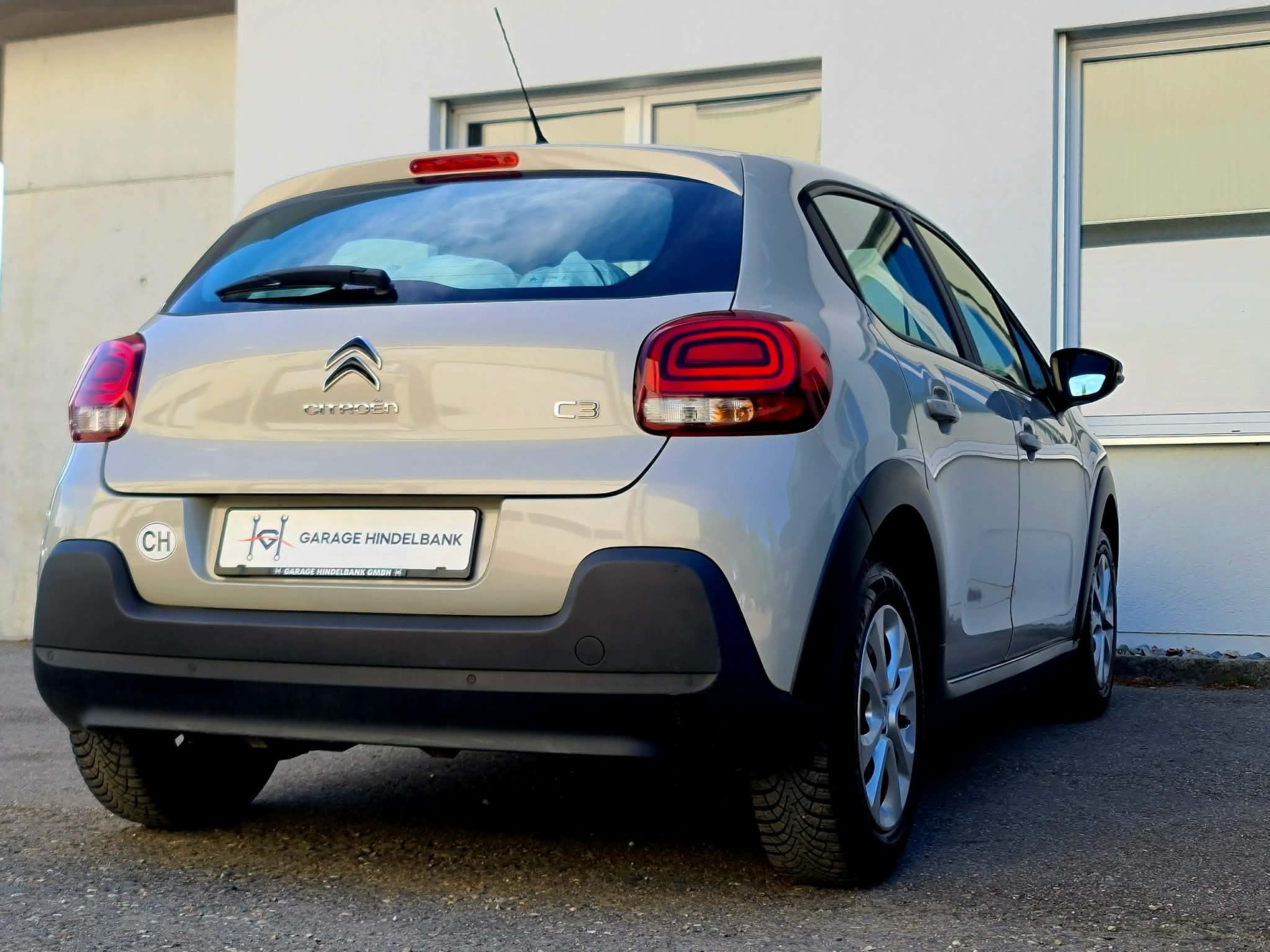 CITROEN C3 1.2i PureTech Feel Edition-image-6