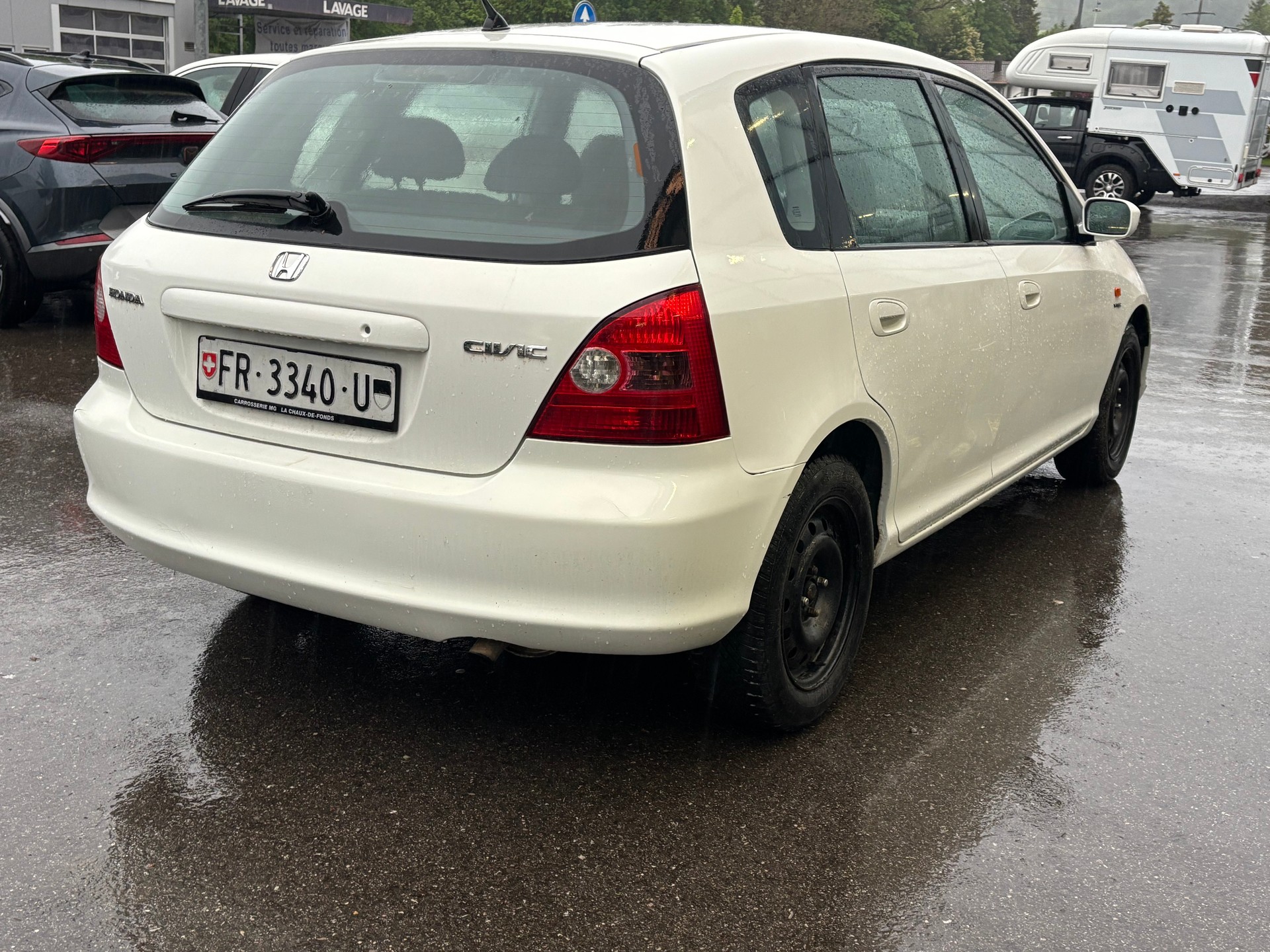 HONDA Civic 1.6i ES-image-3
