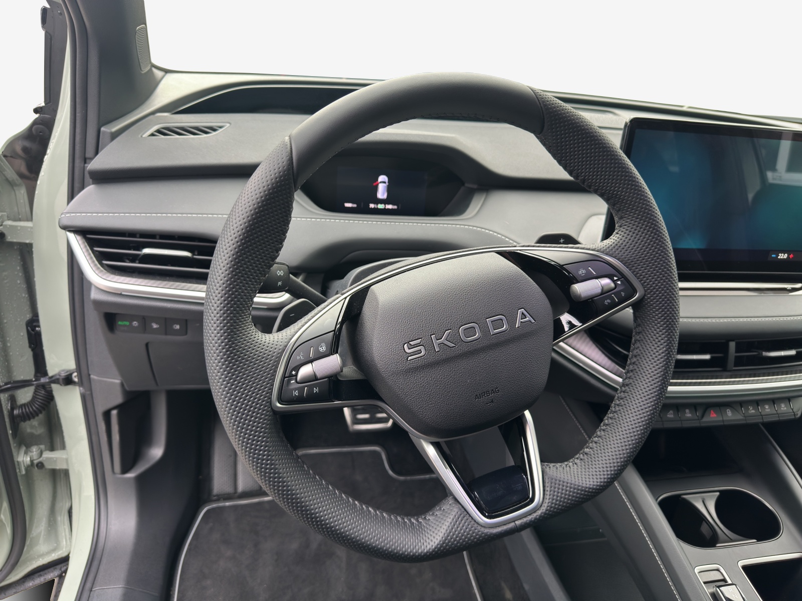 SKODA Elroq 85x Sportline 4x4-image-9