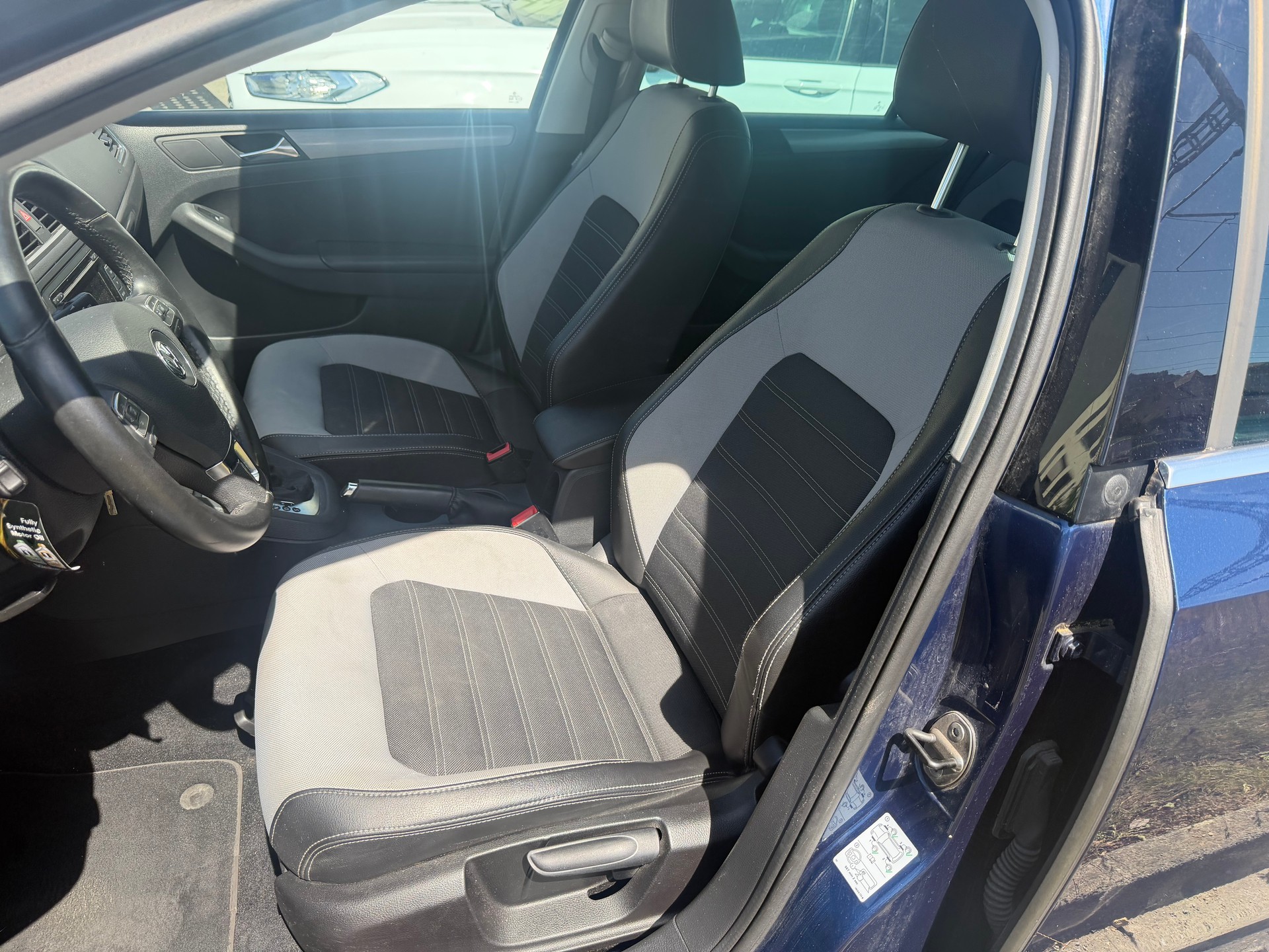 VW Jetta 1.4 TSI Comfortline DSG-image-9
