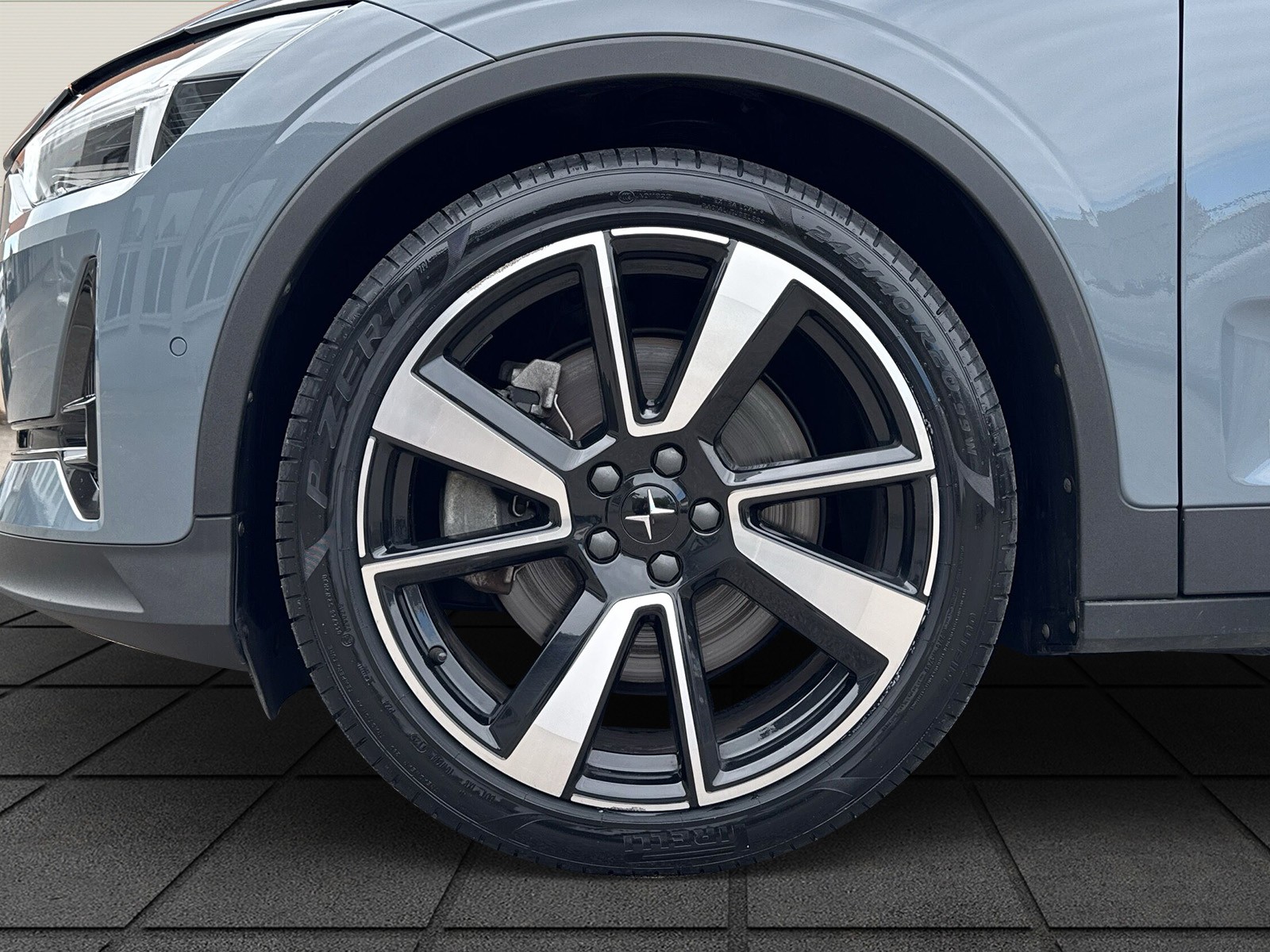 POLESTAR 2 Long Range Dual Motor-image-4