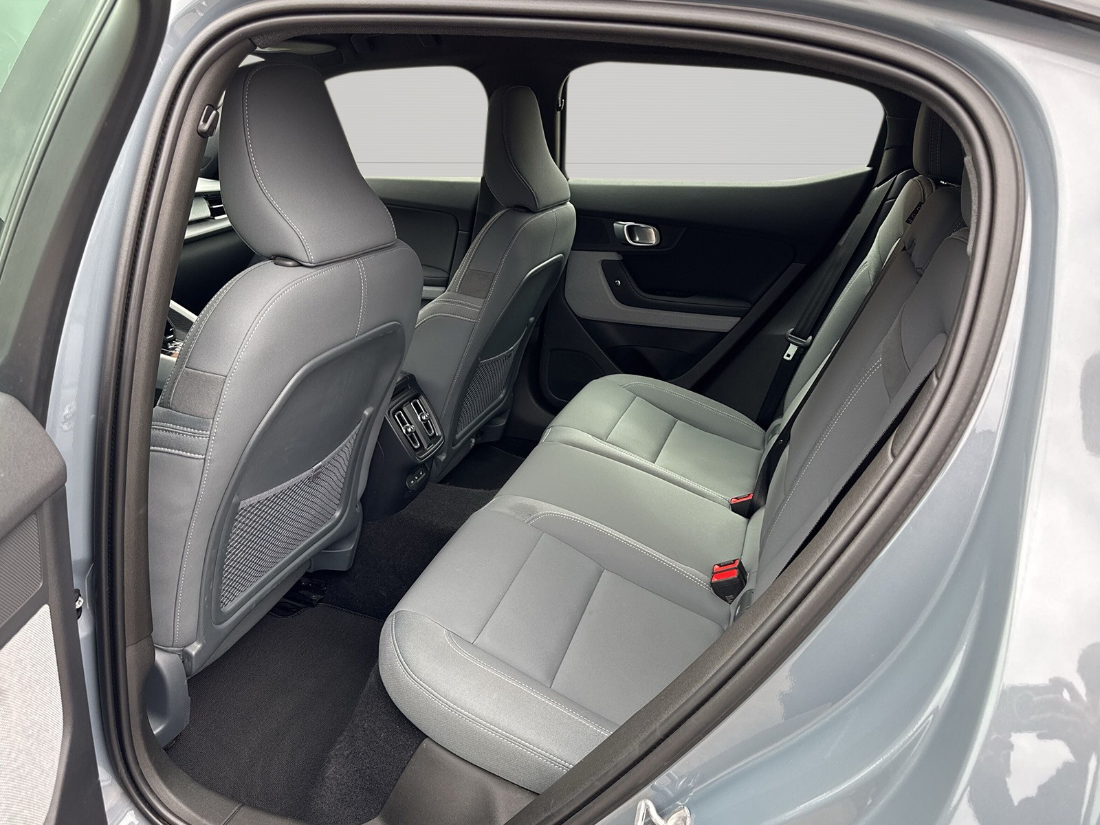 POLESTAR 2 Long Range Dual Motor-image-8