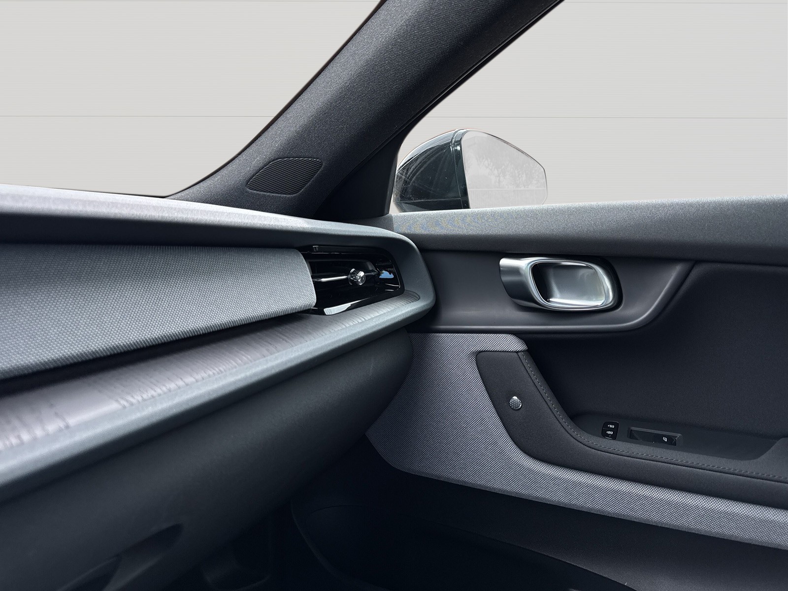 POLESTAR 2 Long Range Dual Motor-image-15