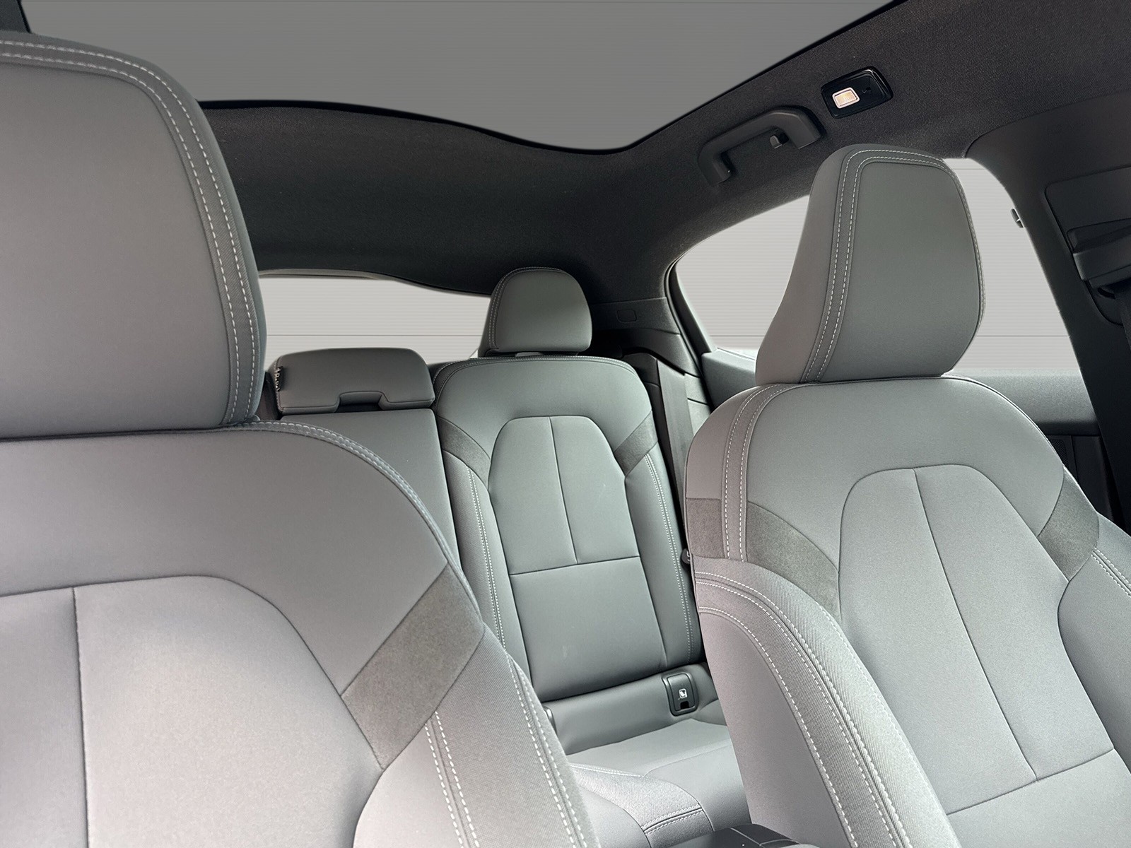 POLESTAR 2 Long Range Dual Motor-image-7