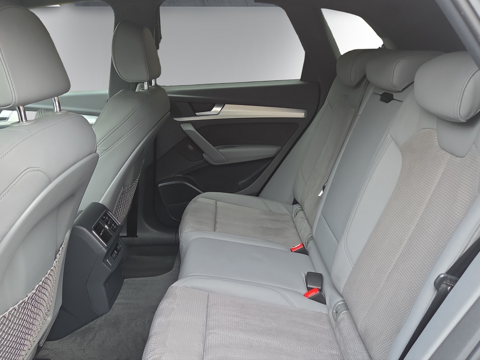 AUDI SQ5 3.0 TFSI quattro S-tronic-image-15