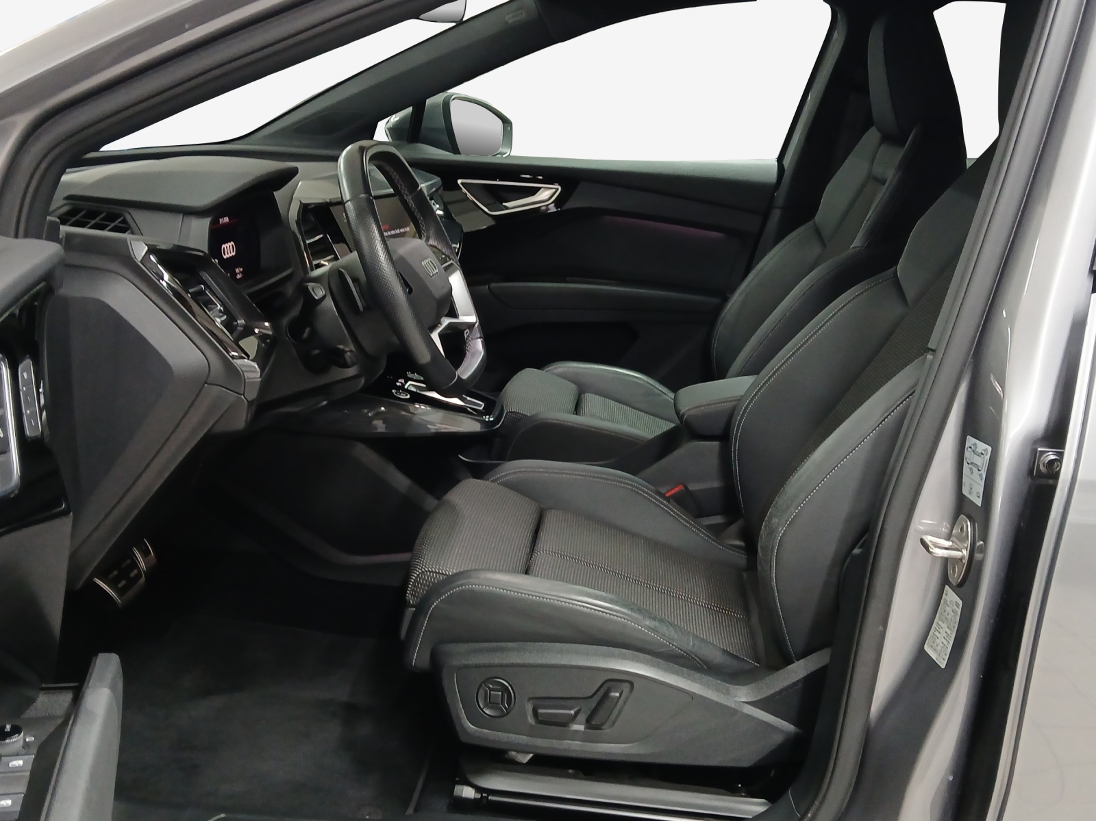 AUDI Q4 Sportback e-tron 50 quattro-image-7