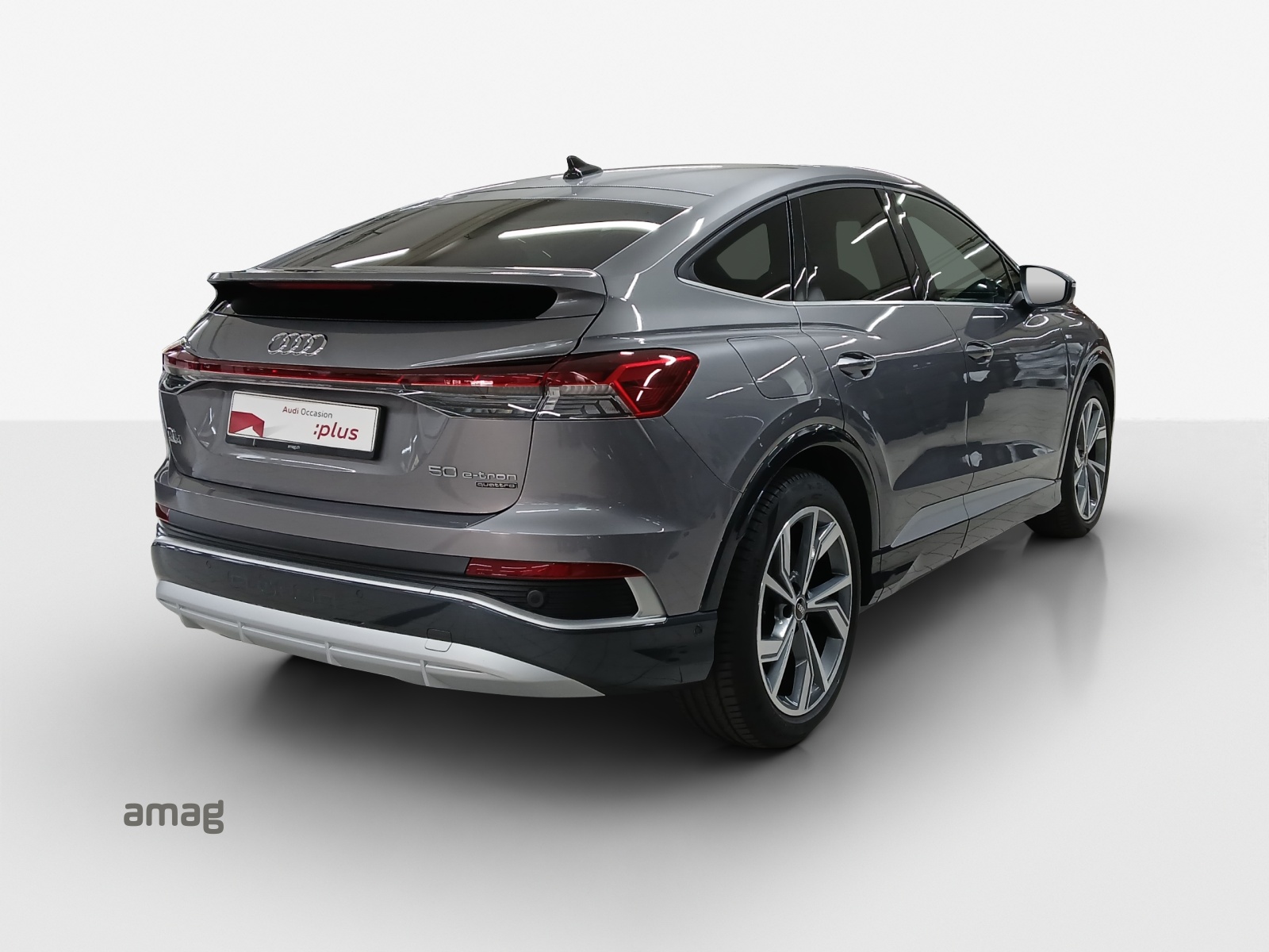 AUDI Q4 Sportback e-tron 50 quattro-image-4