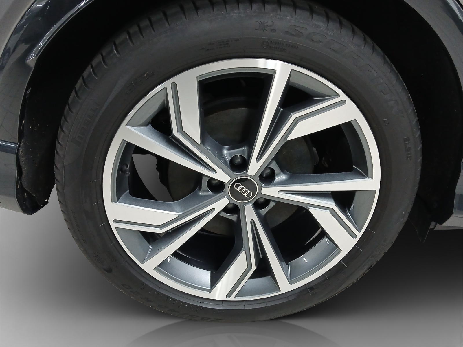 AUDI Q4 Sportback e-tron 50 quattro-image-14